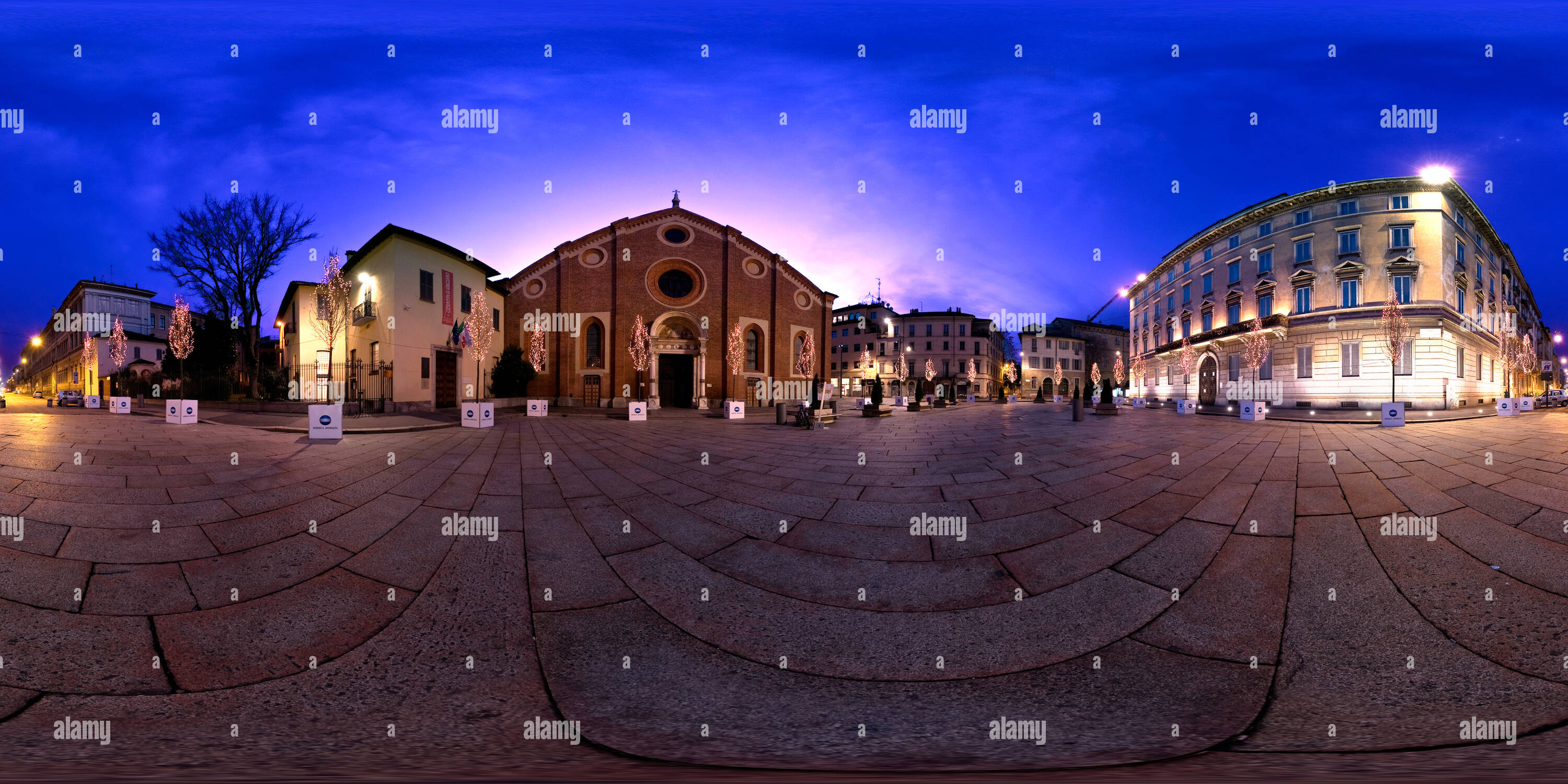 360 degree panoramic view of Santa Maria Delle Grazie a Milano