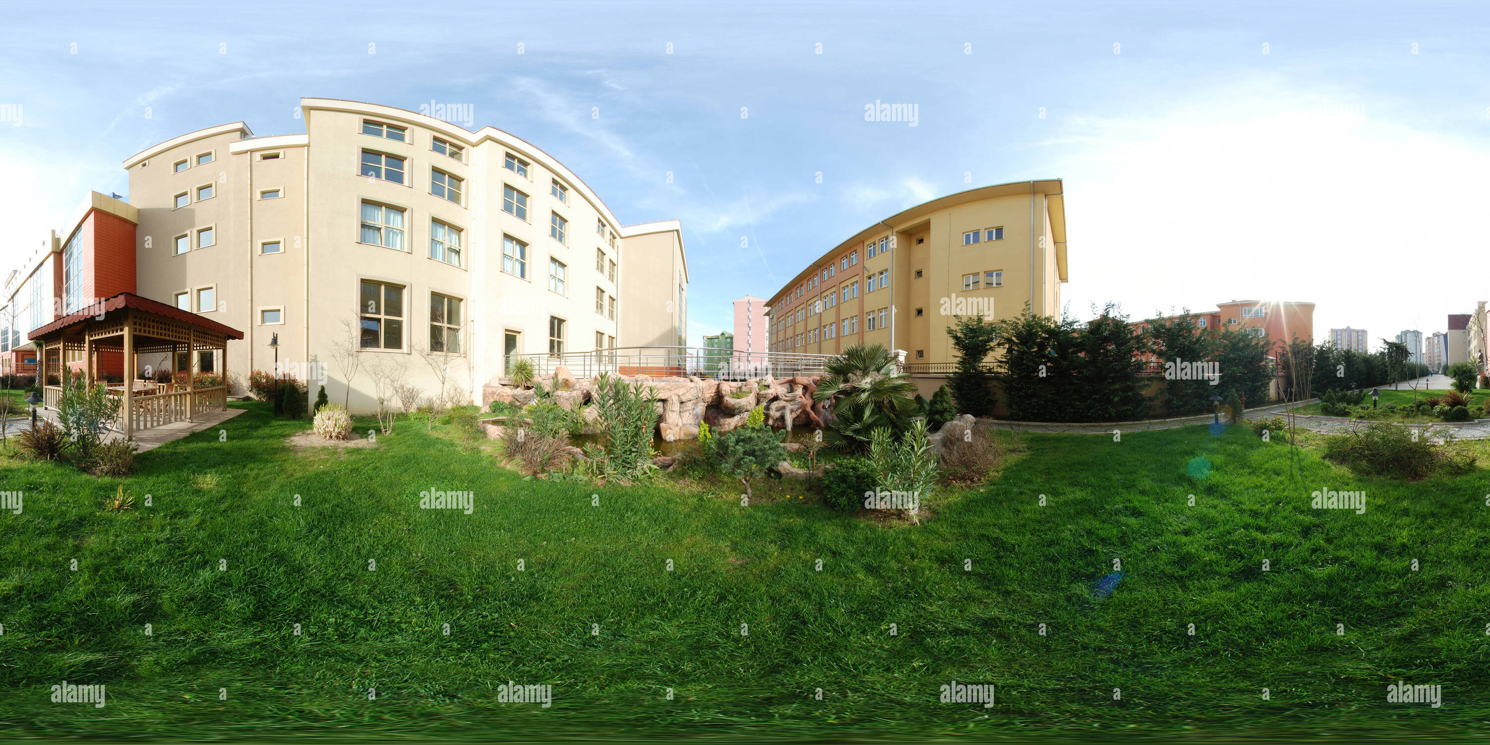 360 degree panoramic view of Önde Koleji - Peyzaj Ödüllü Bahçe