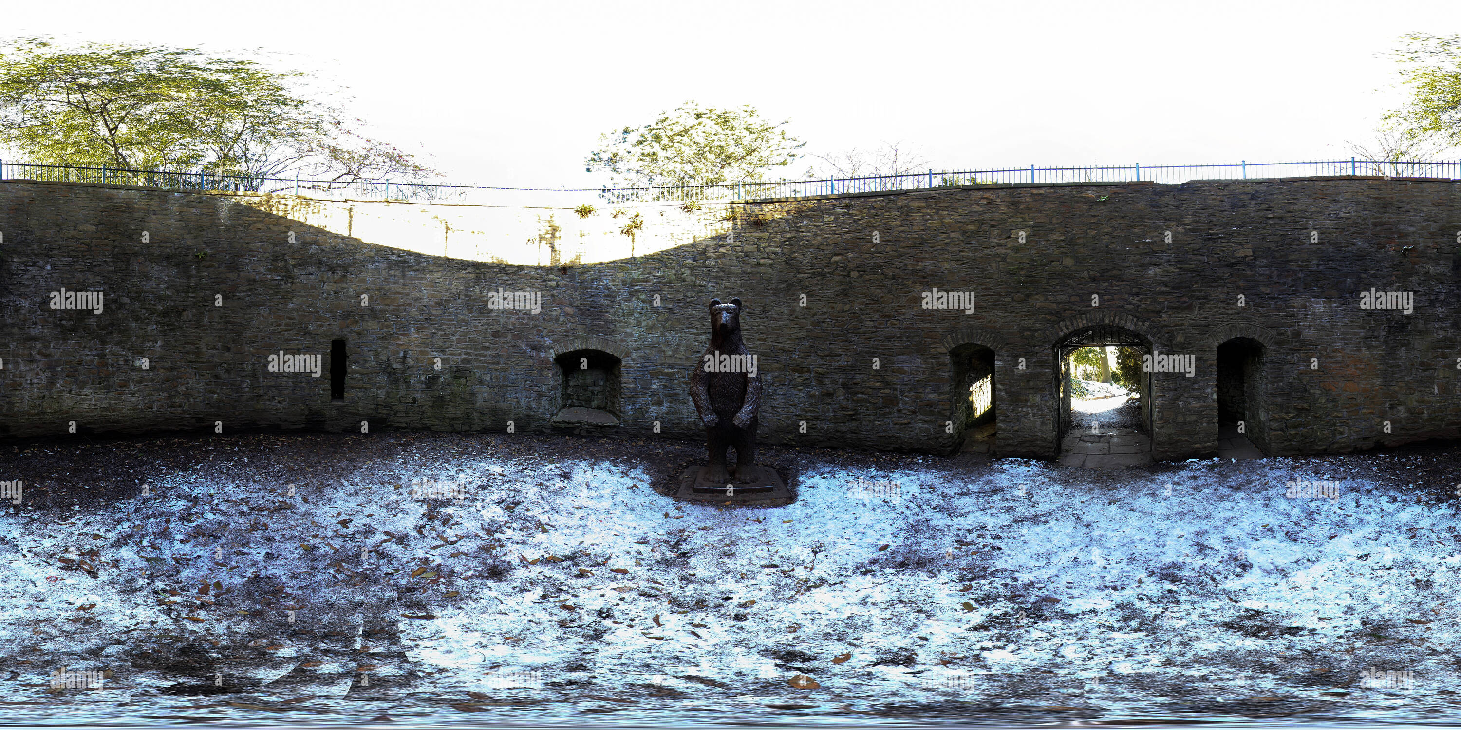 360 degree panoramic view of Sheffield, The Bear Pit, Botanical Gardens