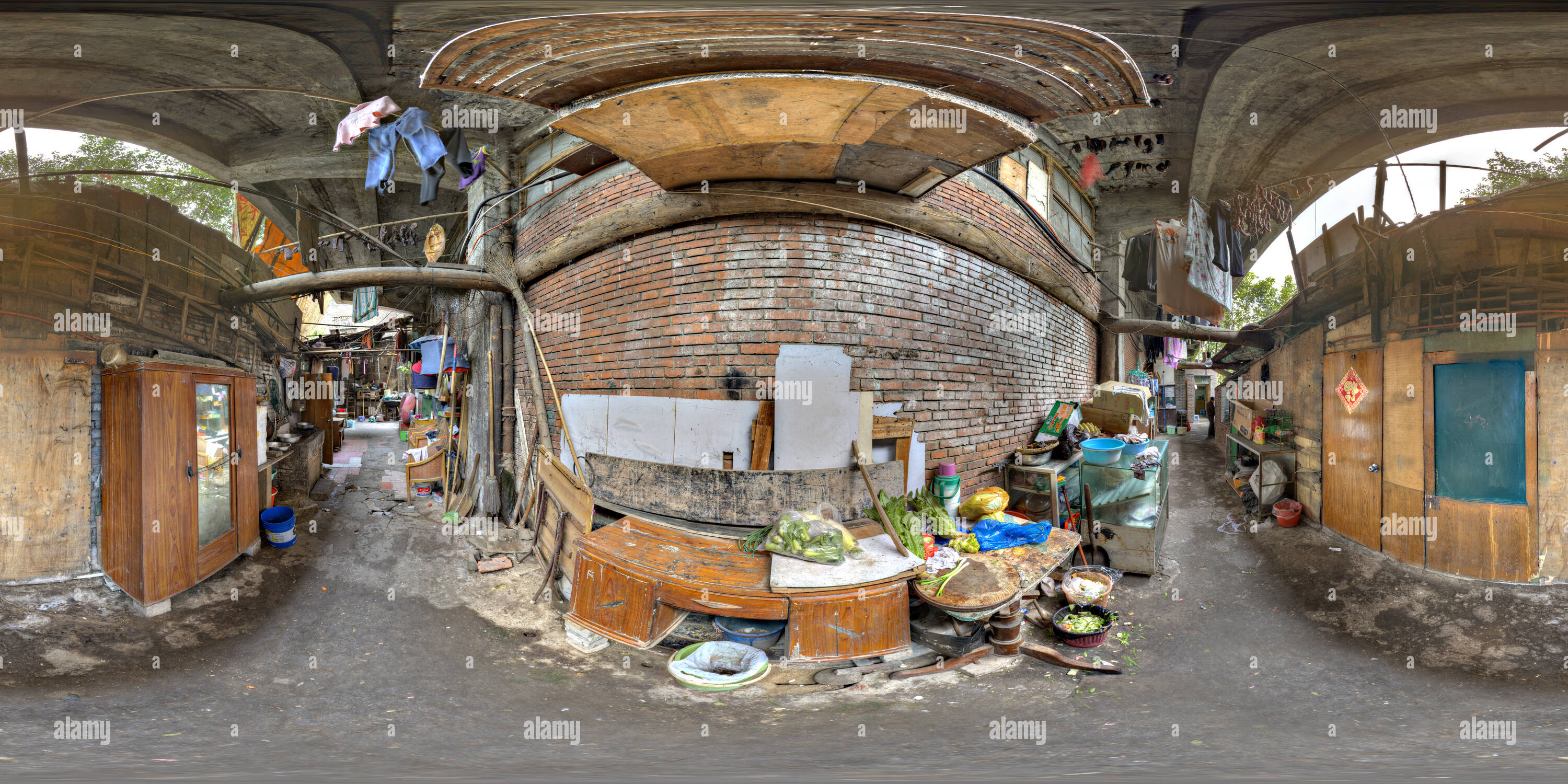 360 degree panoramic view of [HDR VR] SmallVillage-UnderCity-Chongqing-China