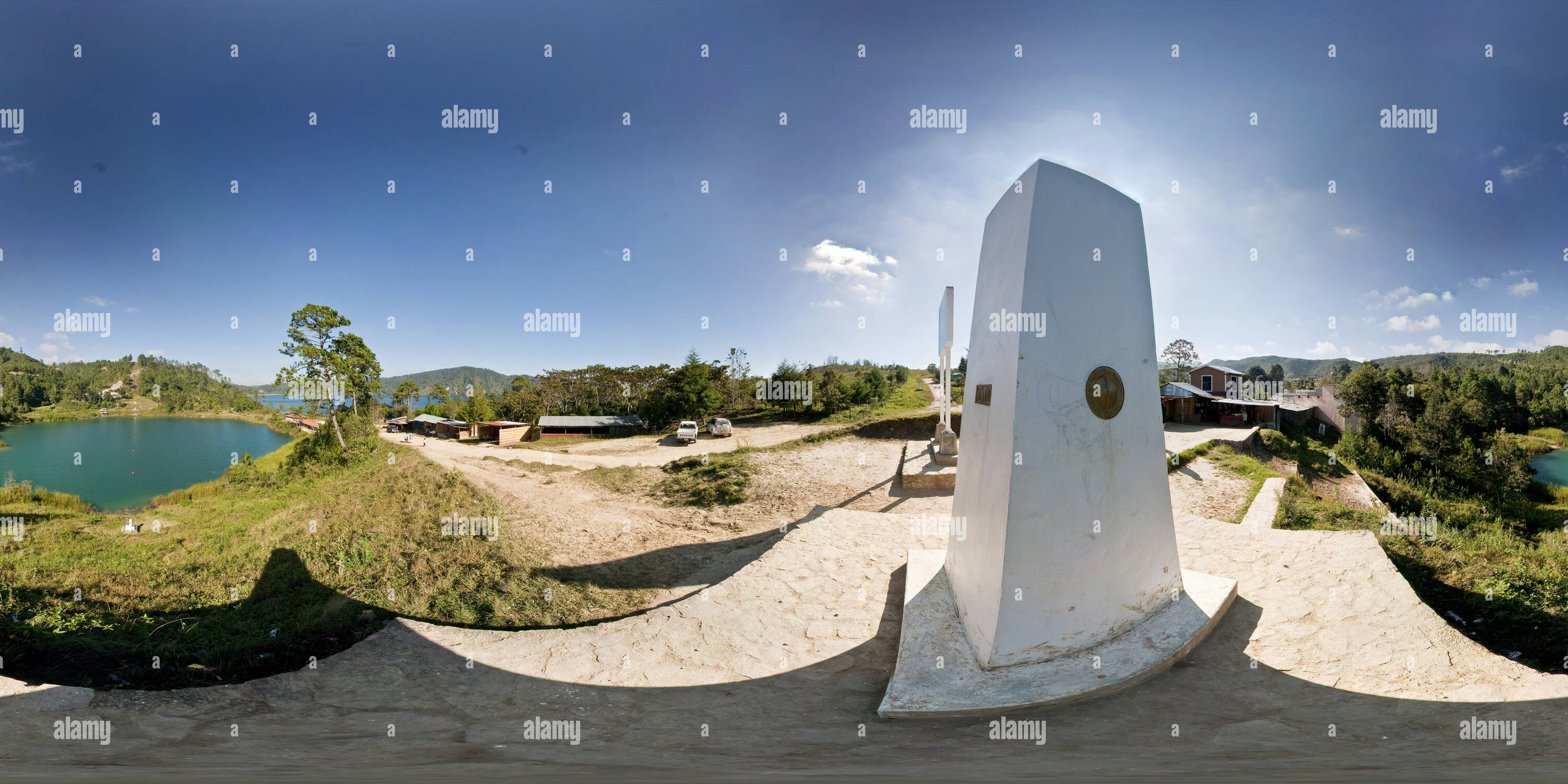 360° view of Mexico - Guatemala Border at the International Lagoon - Alamy