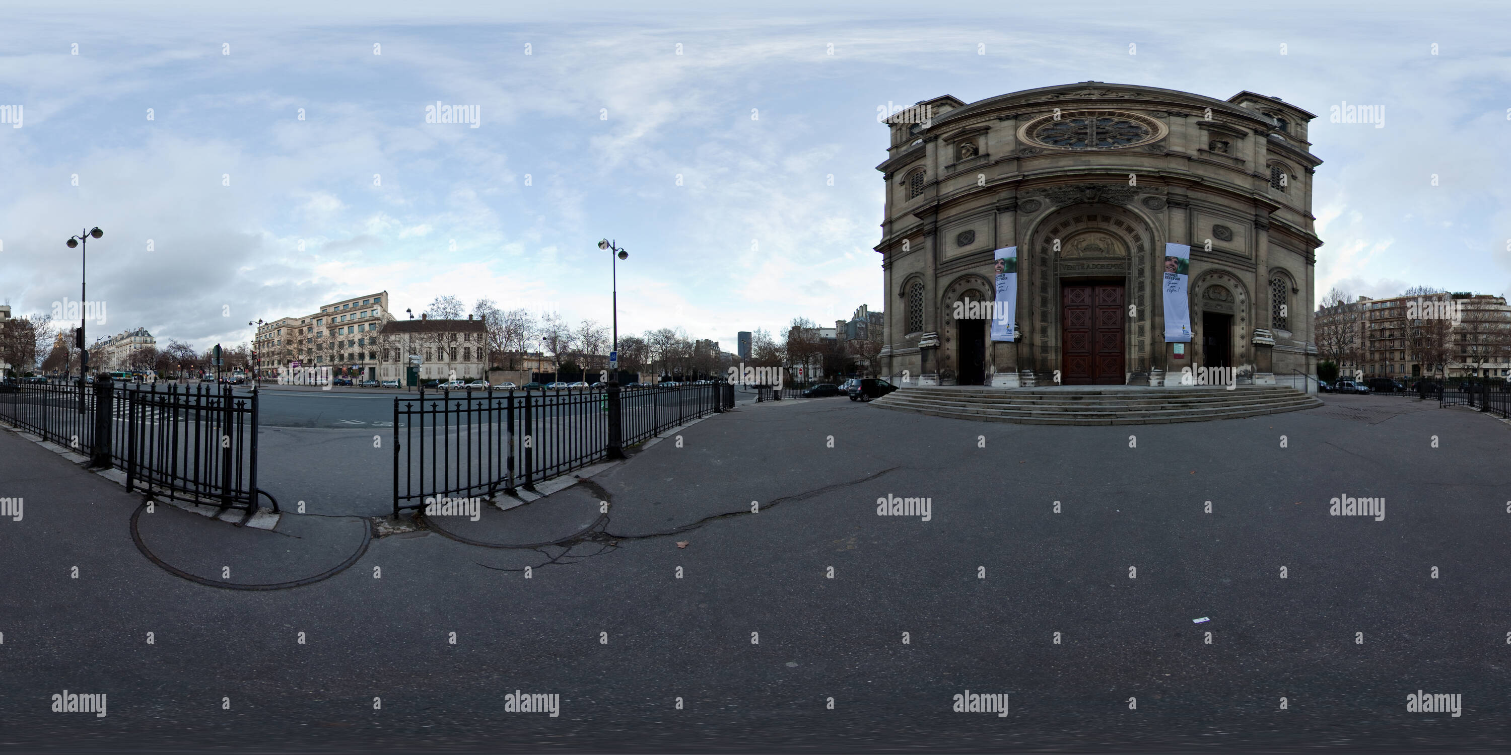 360° view of Eglise Saint FrancoisXavier Paris Alamy