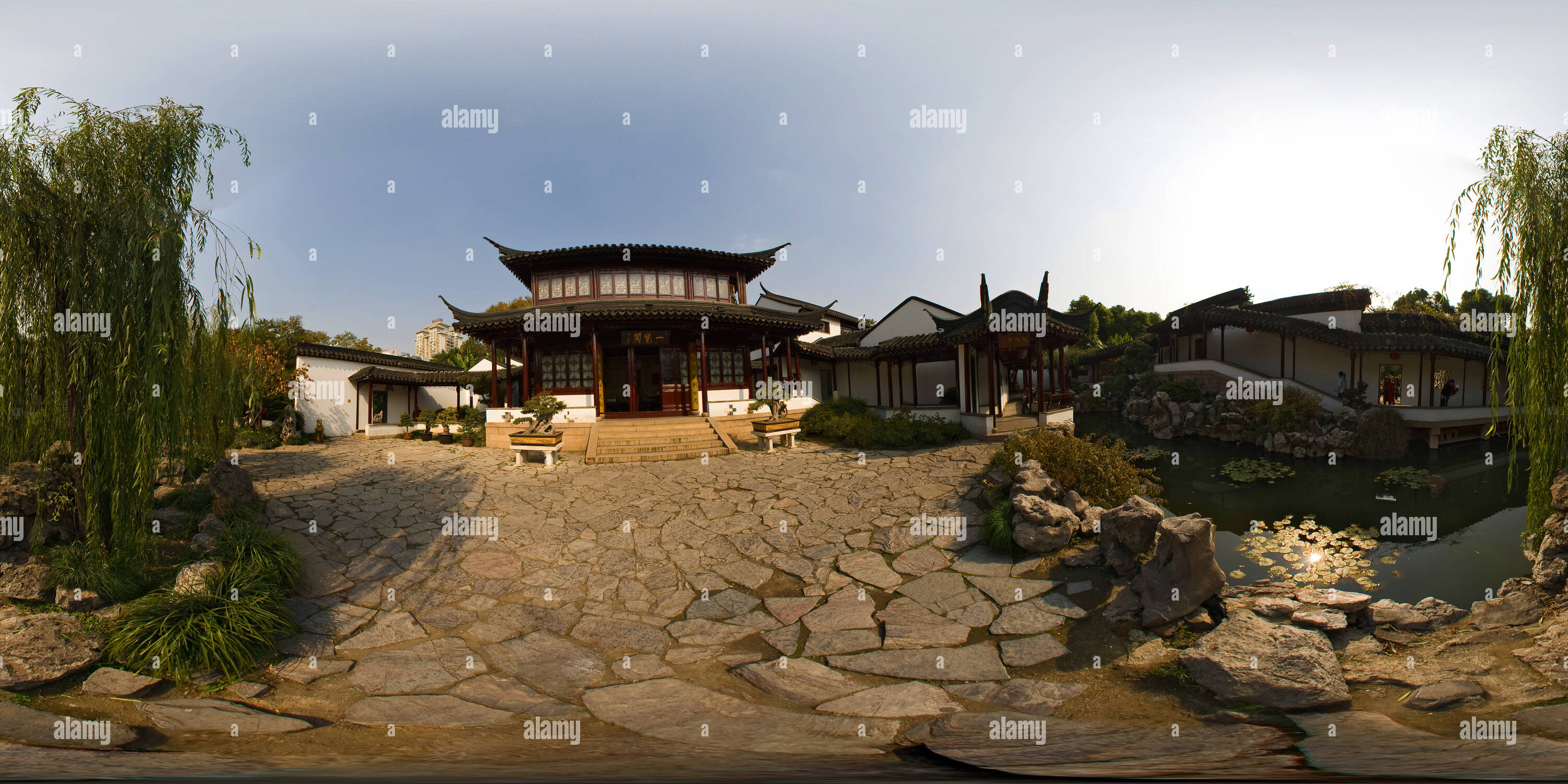 360-view-of-nanjing-gazes-the-garden-list-of-court-alamy