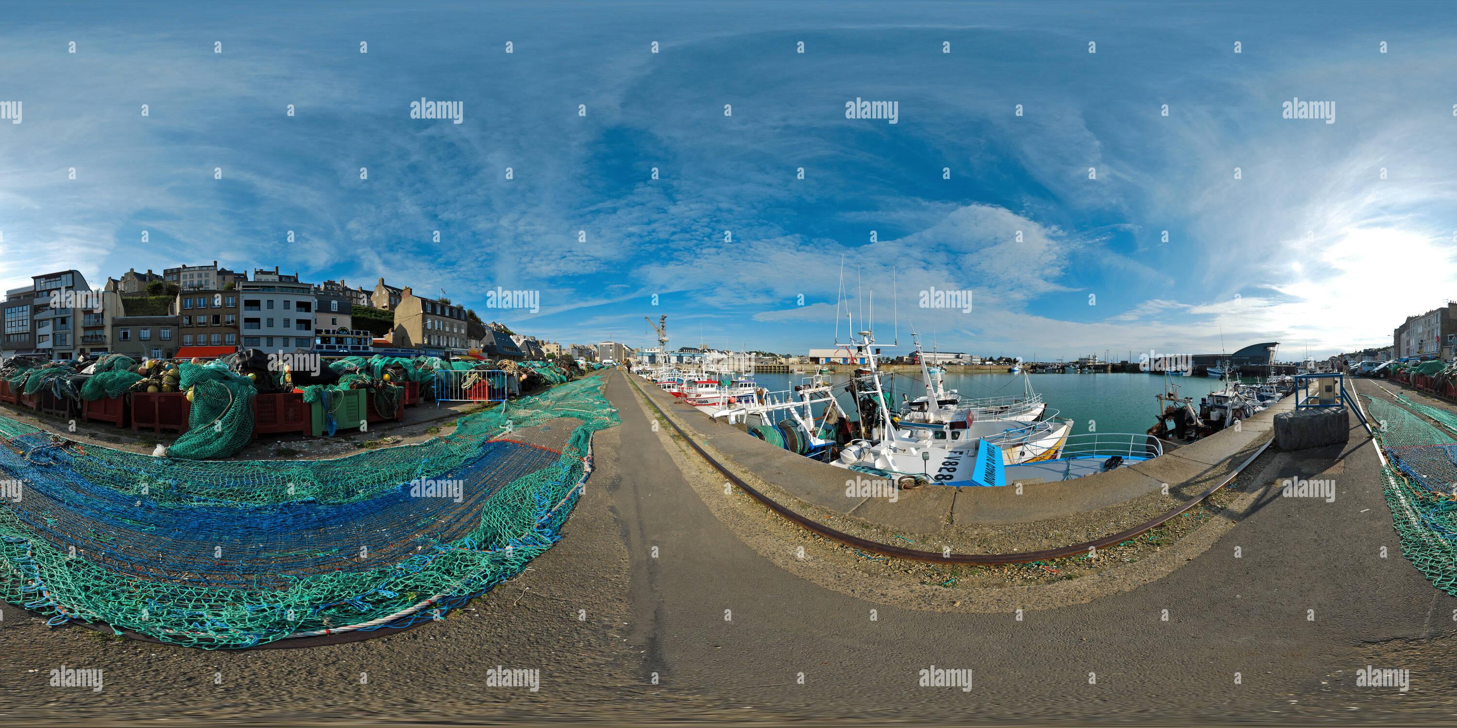 360 degree panoramic view of Granville , filets sur le port de pêche