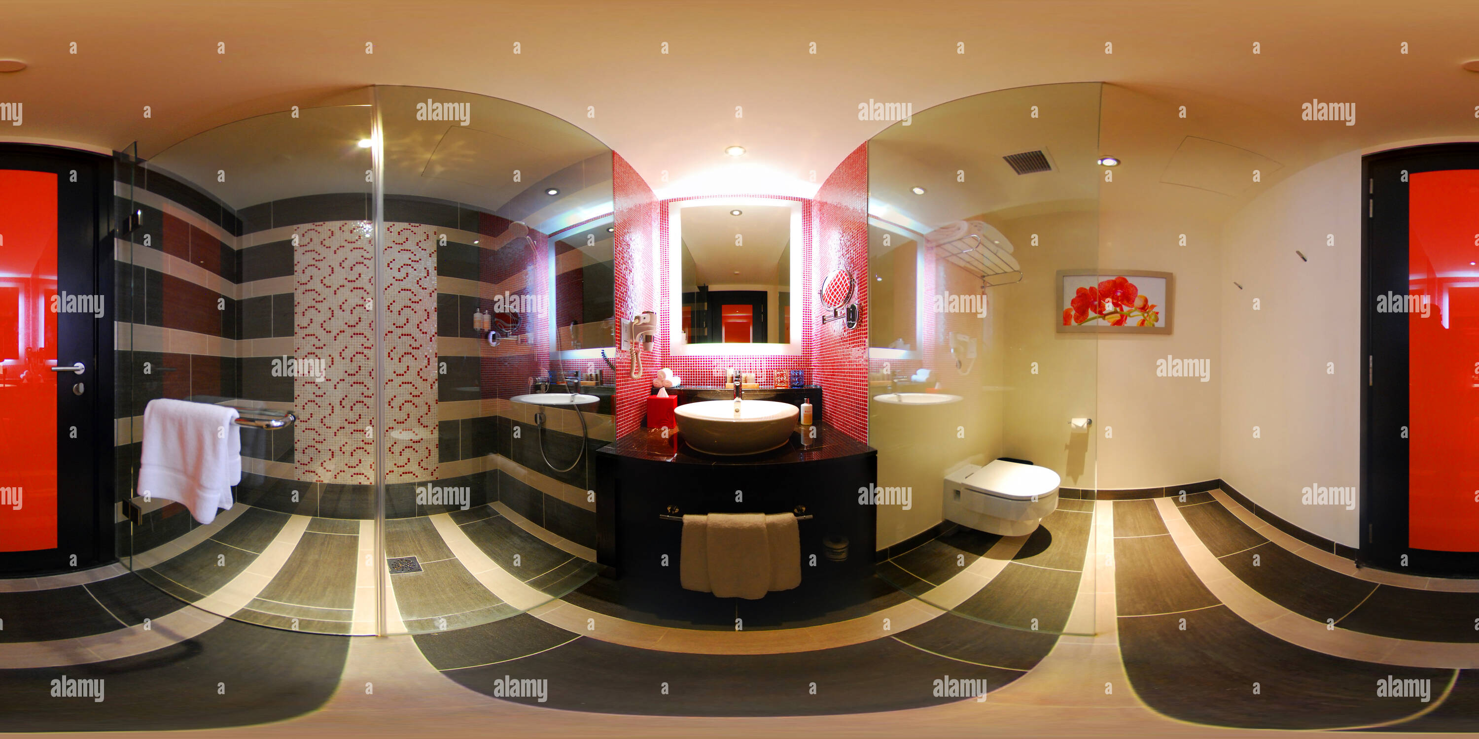 360 View Of Deluxe Family King Rest Room Festive Hotel