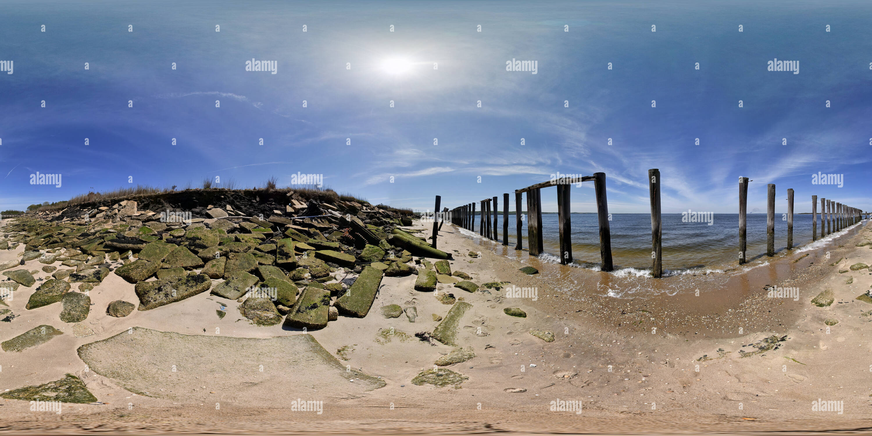 360° view of Pier Remains, Horseshoe Cove, Sandy Hook, New Jersey - Alamy 