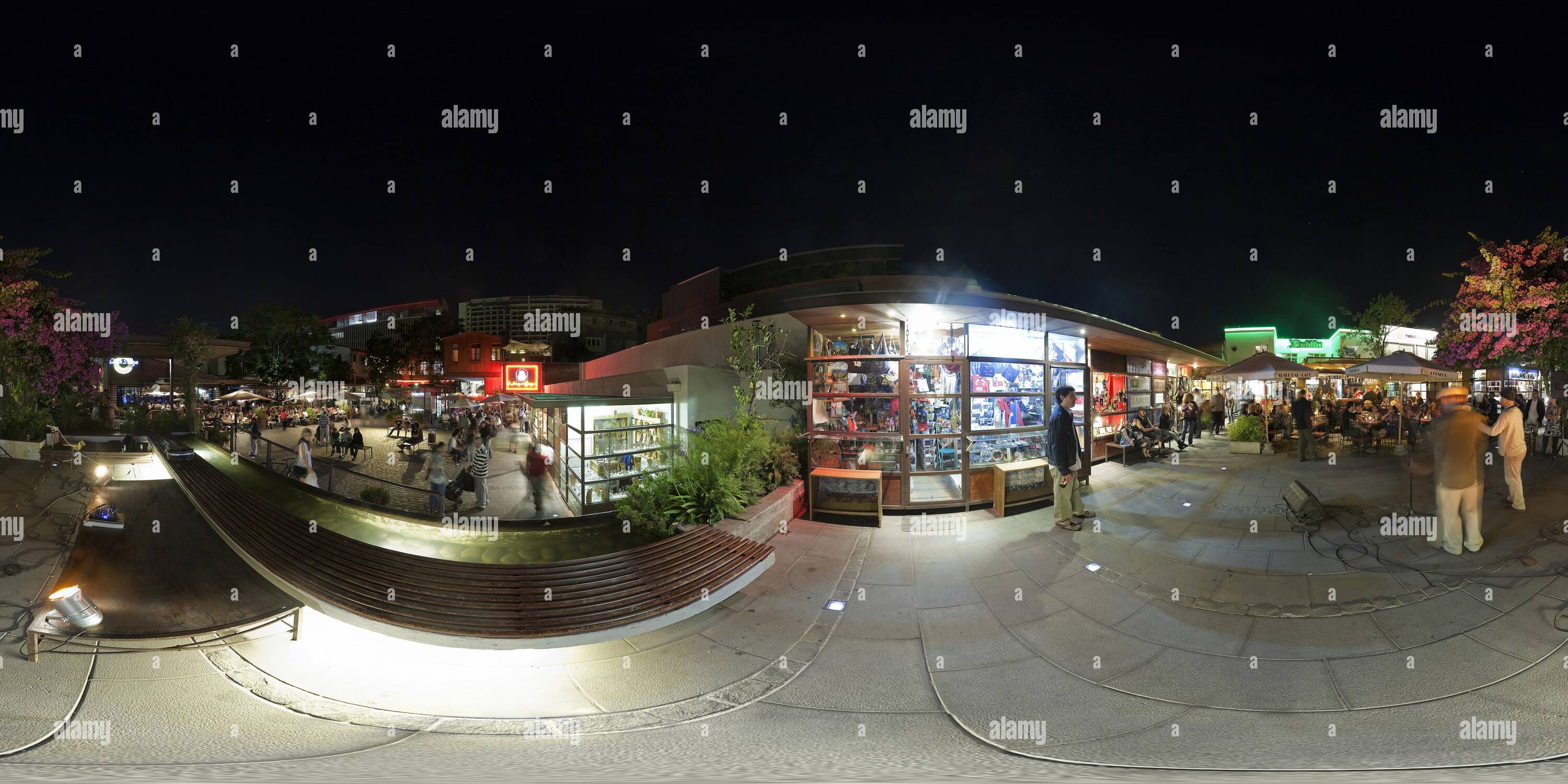 360° view of Patio Bellavista, Santiago de Chile Alamy