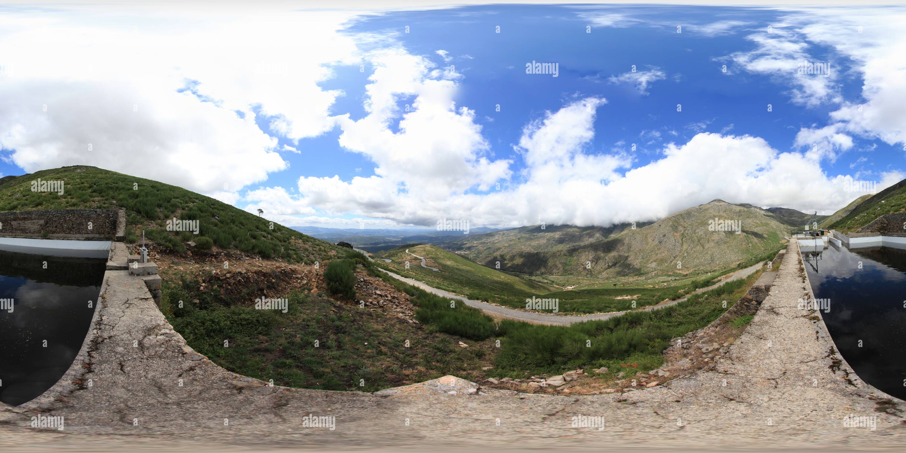 360° view of UnhaisTorreSerra da Estrela Alamy