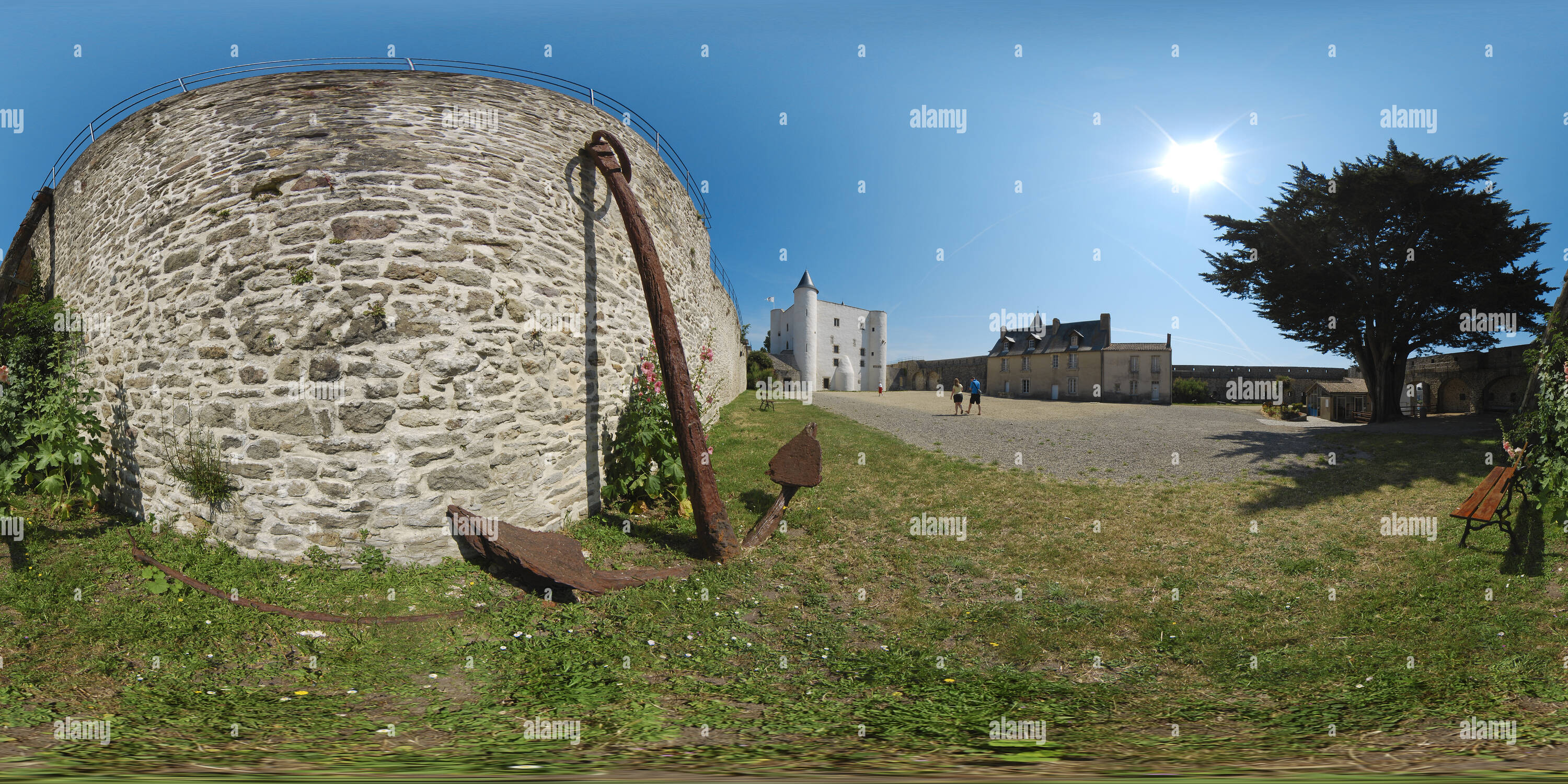 360� view of Ancre et chateau de Noirmoutier-en-lIle - France