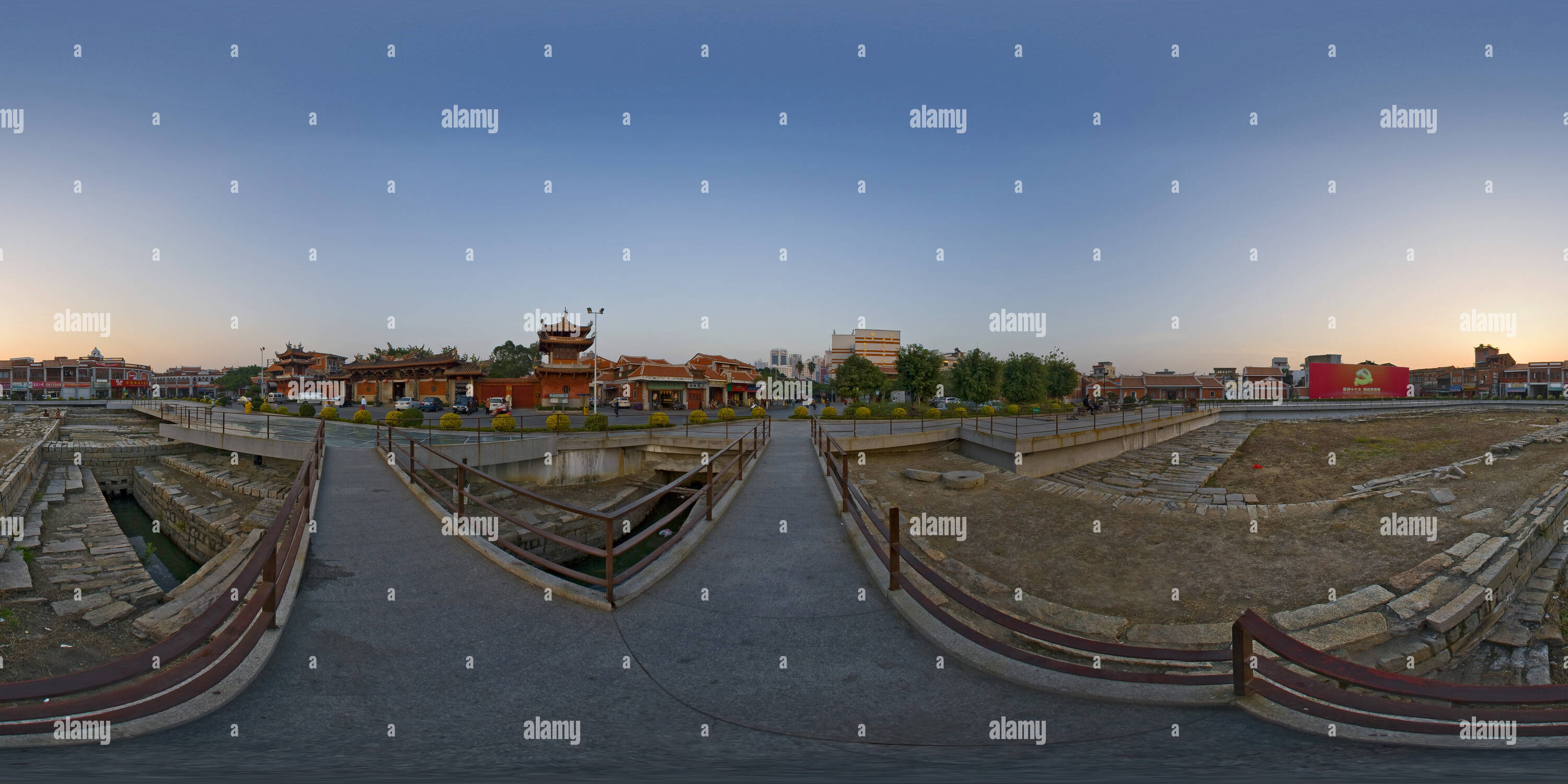 City Of South Gate >> 360 View Of South Gate Site Of The Ancient City Of Quanzhou City Of South Gate >> 360 View Of South Gate Site Of The Ancient City Of Quanzhou