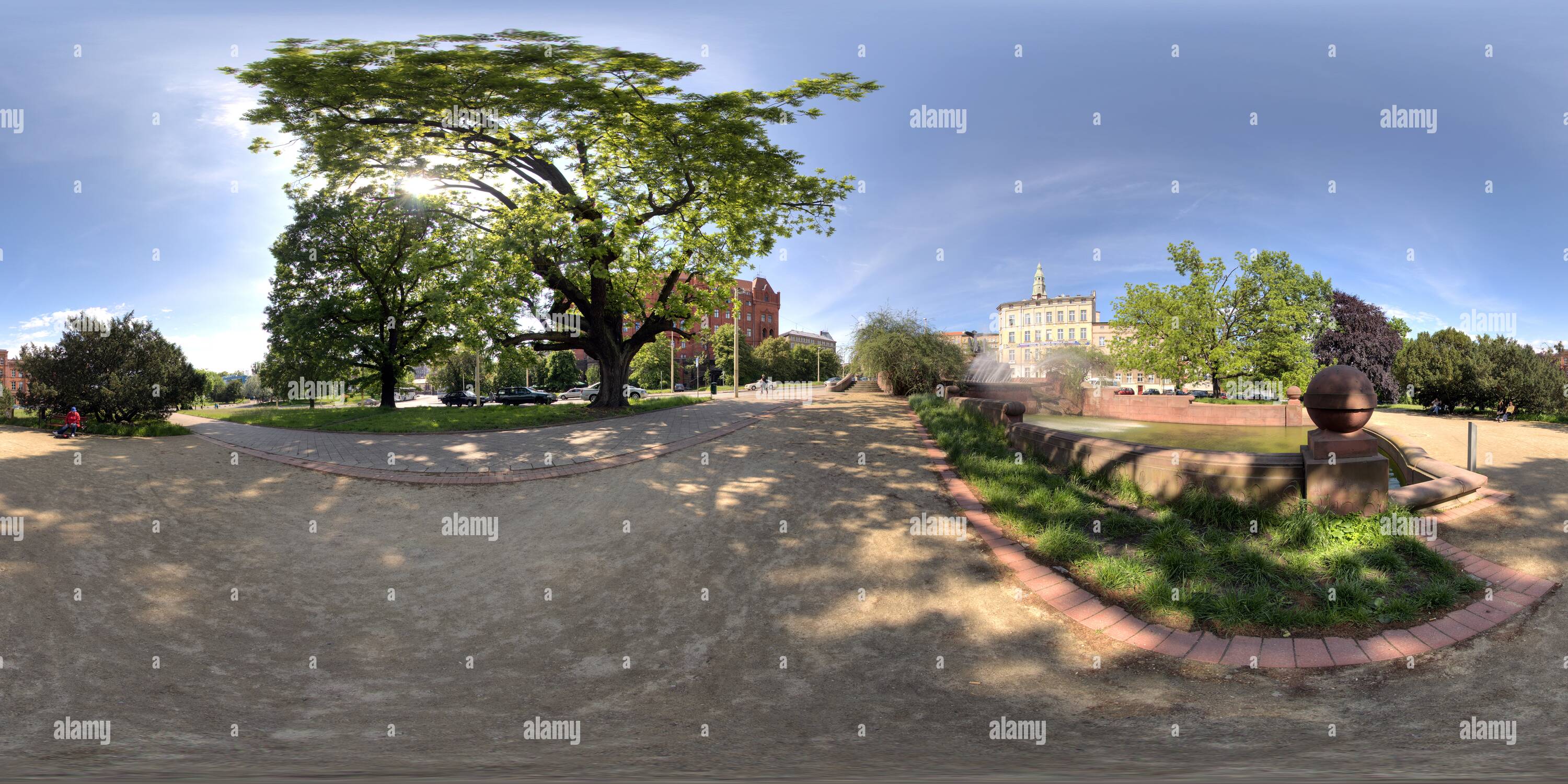 360 degree panoramic view of Tobrucki Square