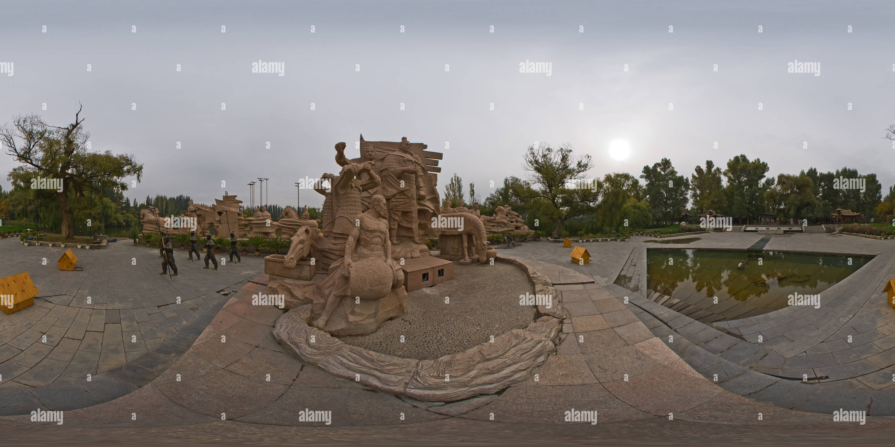 360° view of Jiuquan Spring Lake Park sculptures (Desert Spirit Alamy