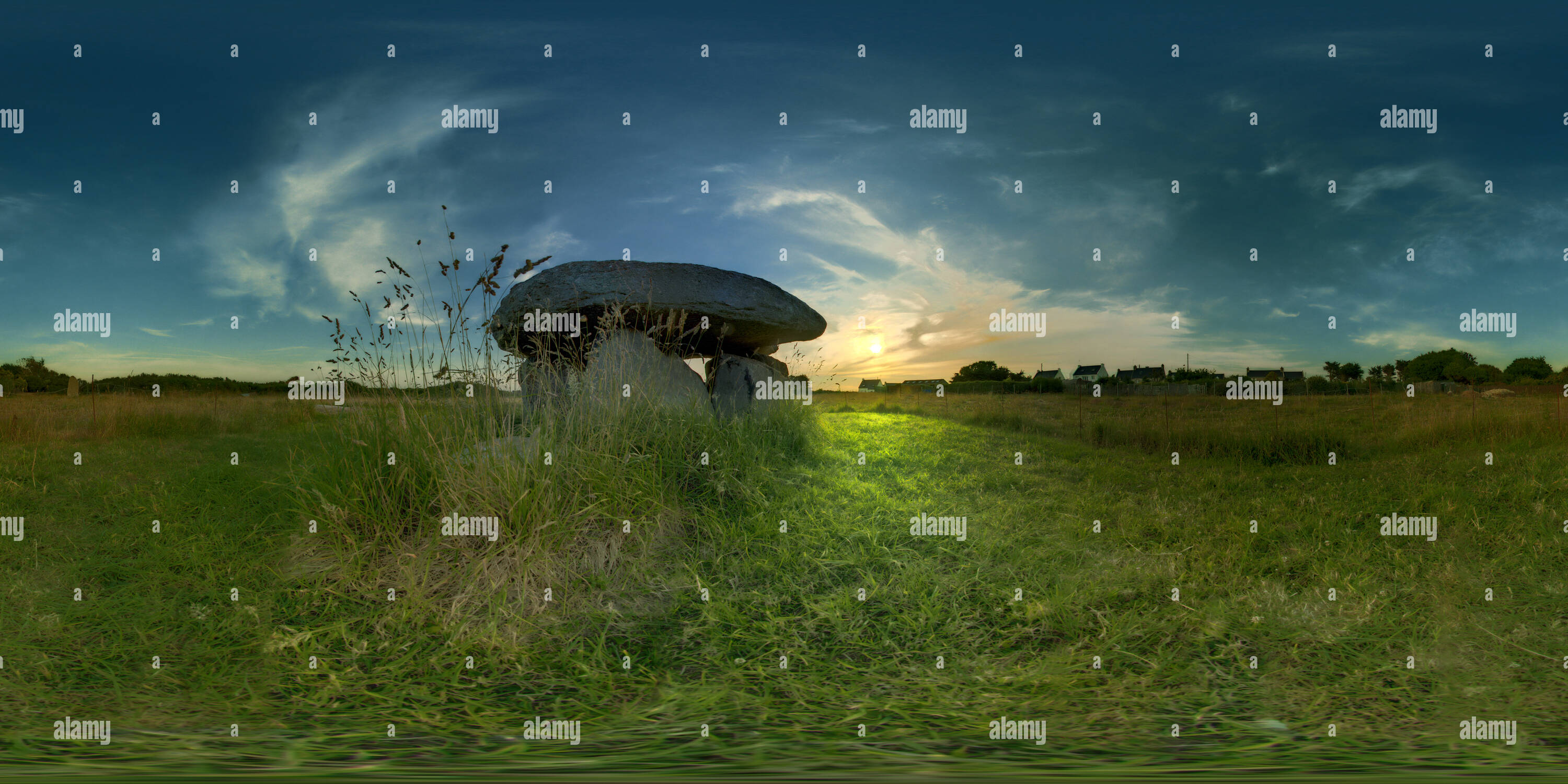 360° view of Dolmen et Menhir de Kerivoret Alamy 360° view of Dolmen et Menhir de Kerivoret Alamy
