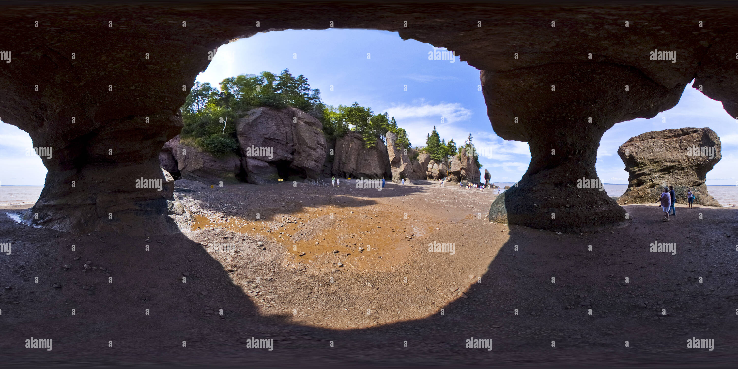 360° view of Hopewell Rocks 15 - Alamy