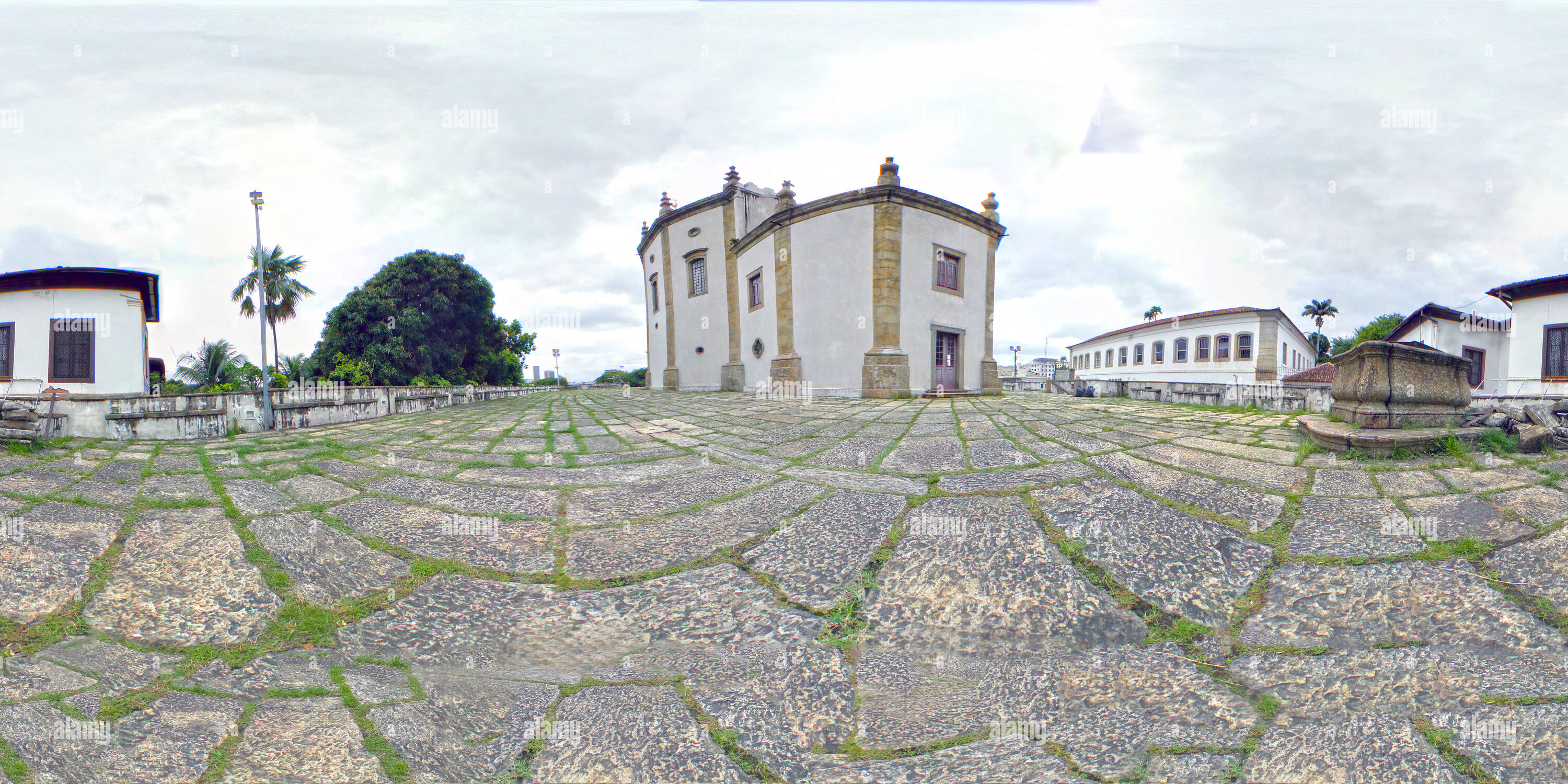 360 degree panoramic view of foto da vista externa do lado direito da igreja do outeiro da gloria  com vista para parte traseira da igreja  - Rio de janeiro - Brasil
