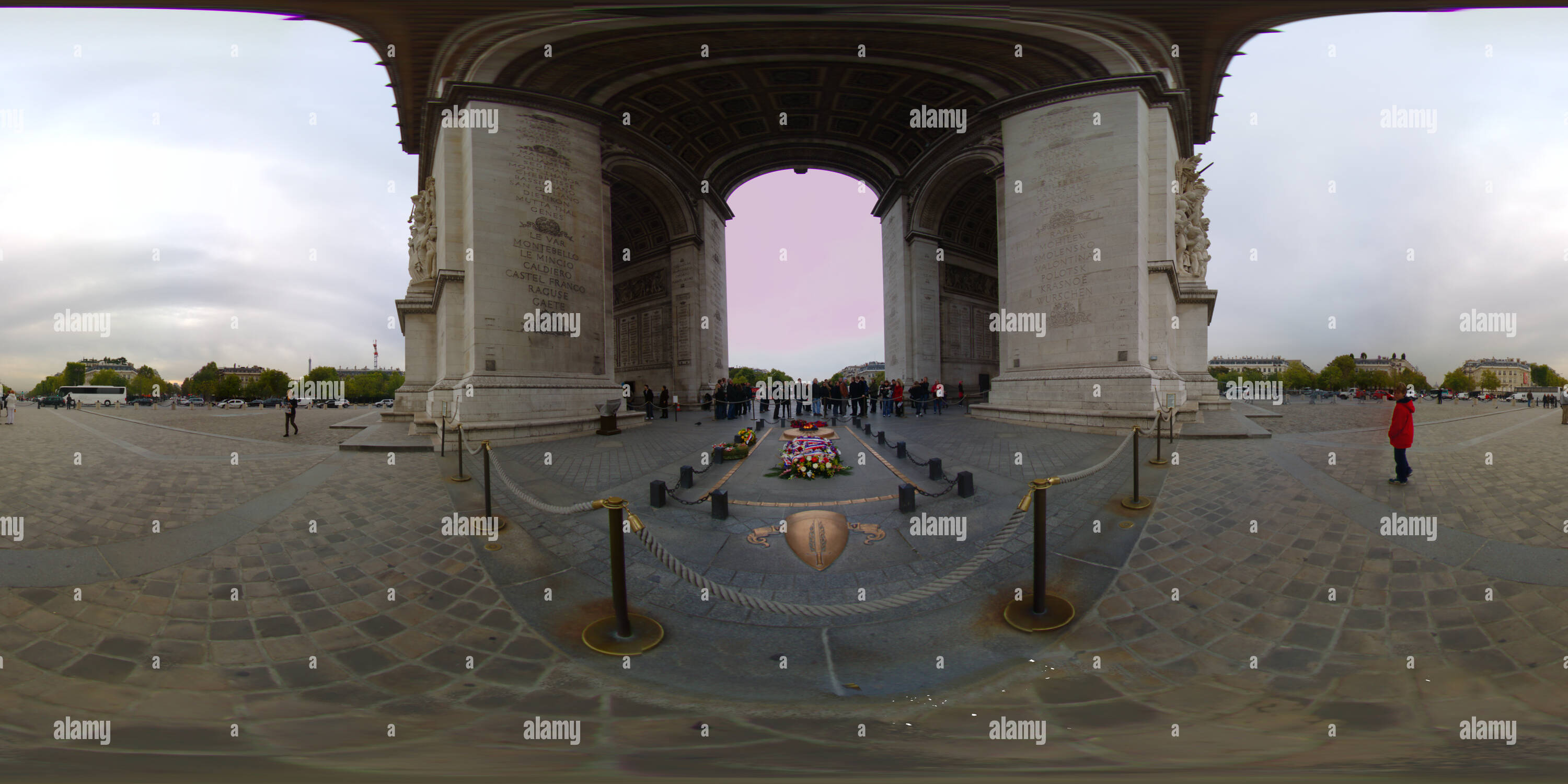 360° view of Arc de Triomphe - Alamy