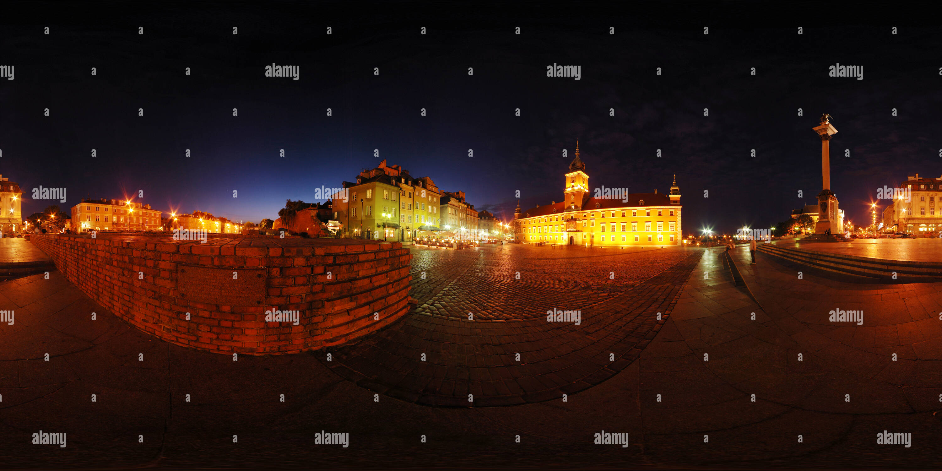 360° view of Warsaw - Castle Square - Alamy