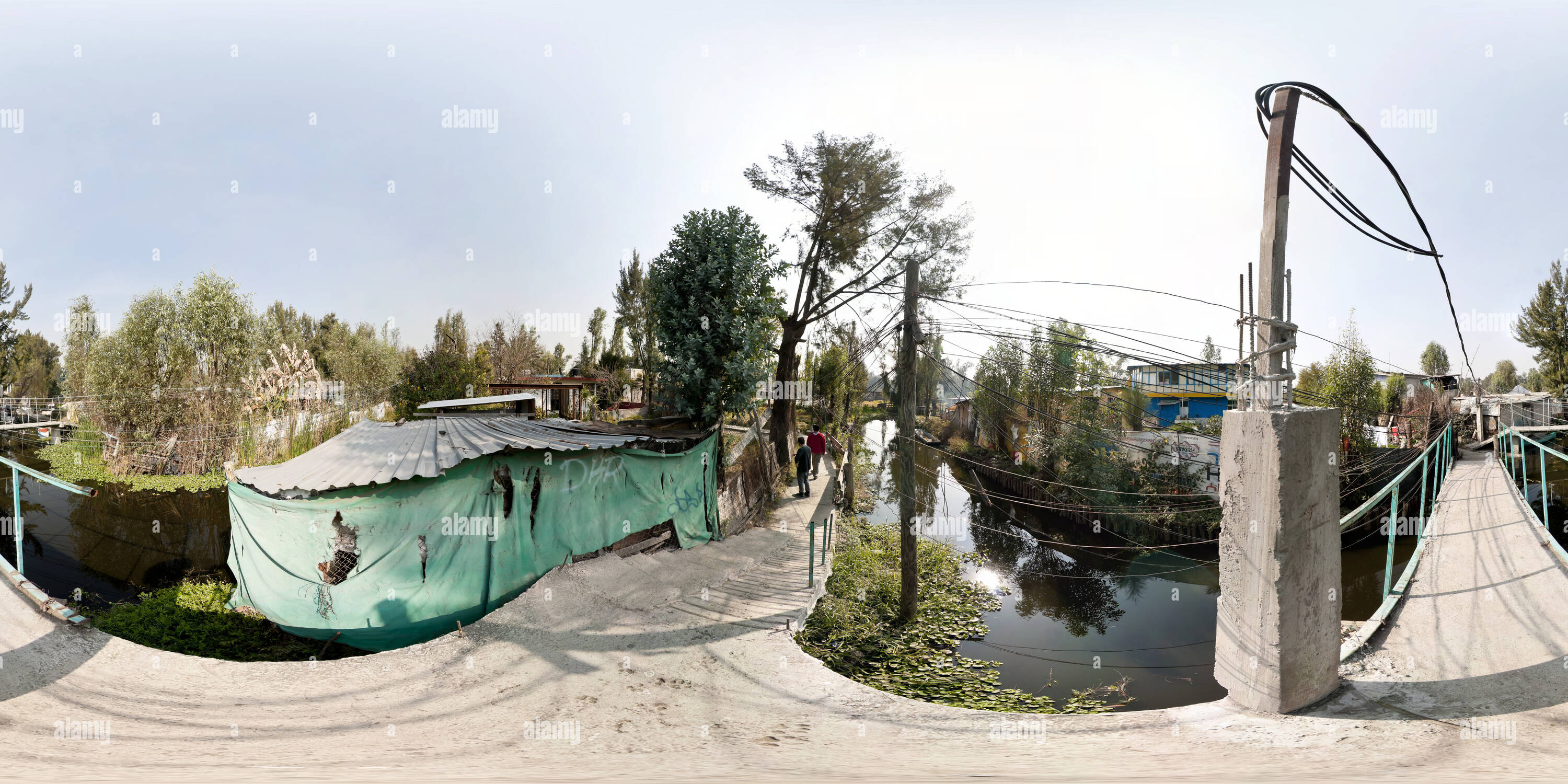 Unbelievable Xochimilco Accident: 17 Injured – The Details Will Shock You - h7pxr9n