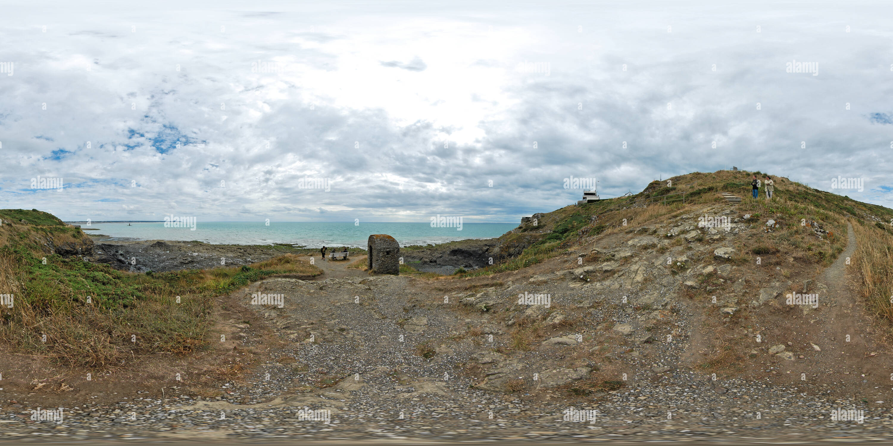360° view of Halte sur la promenade du Roc - France - Alamy