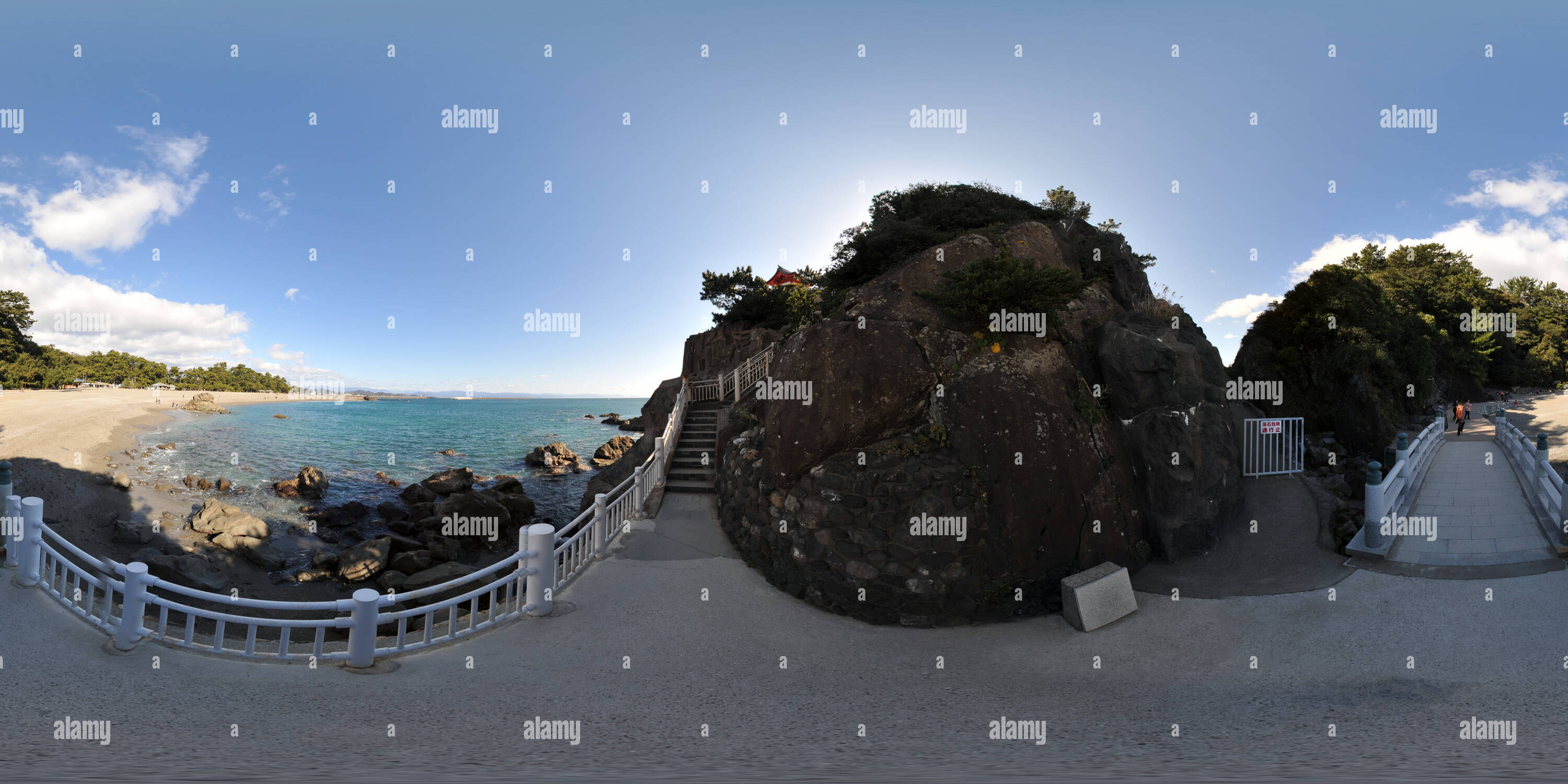 360 degree panoramic view of Katsurahama Beach and ryo cape watatsumi shrine