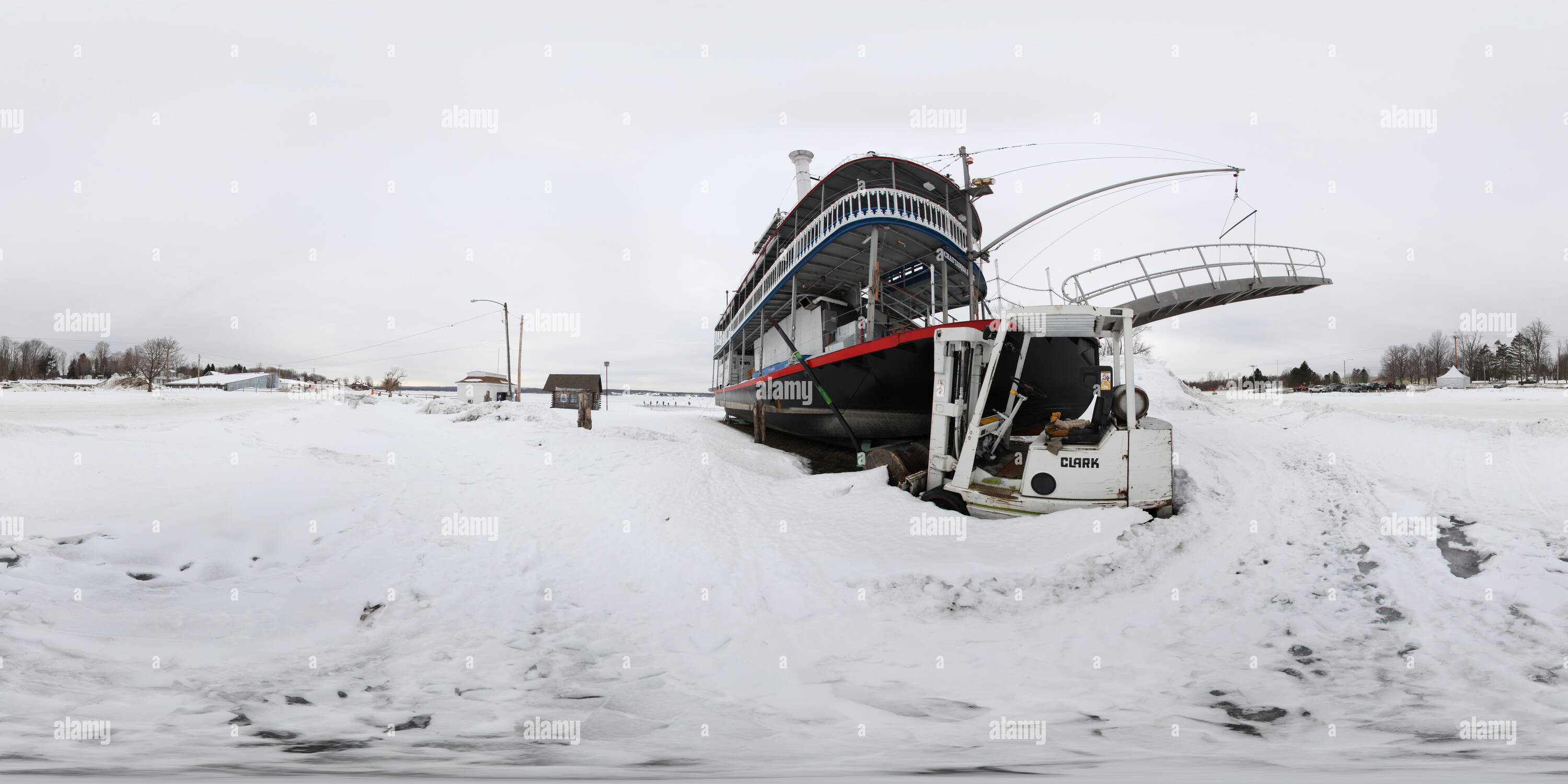 360° view of Ice Castle, Chautauqua Belle Alamy