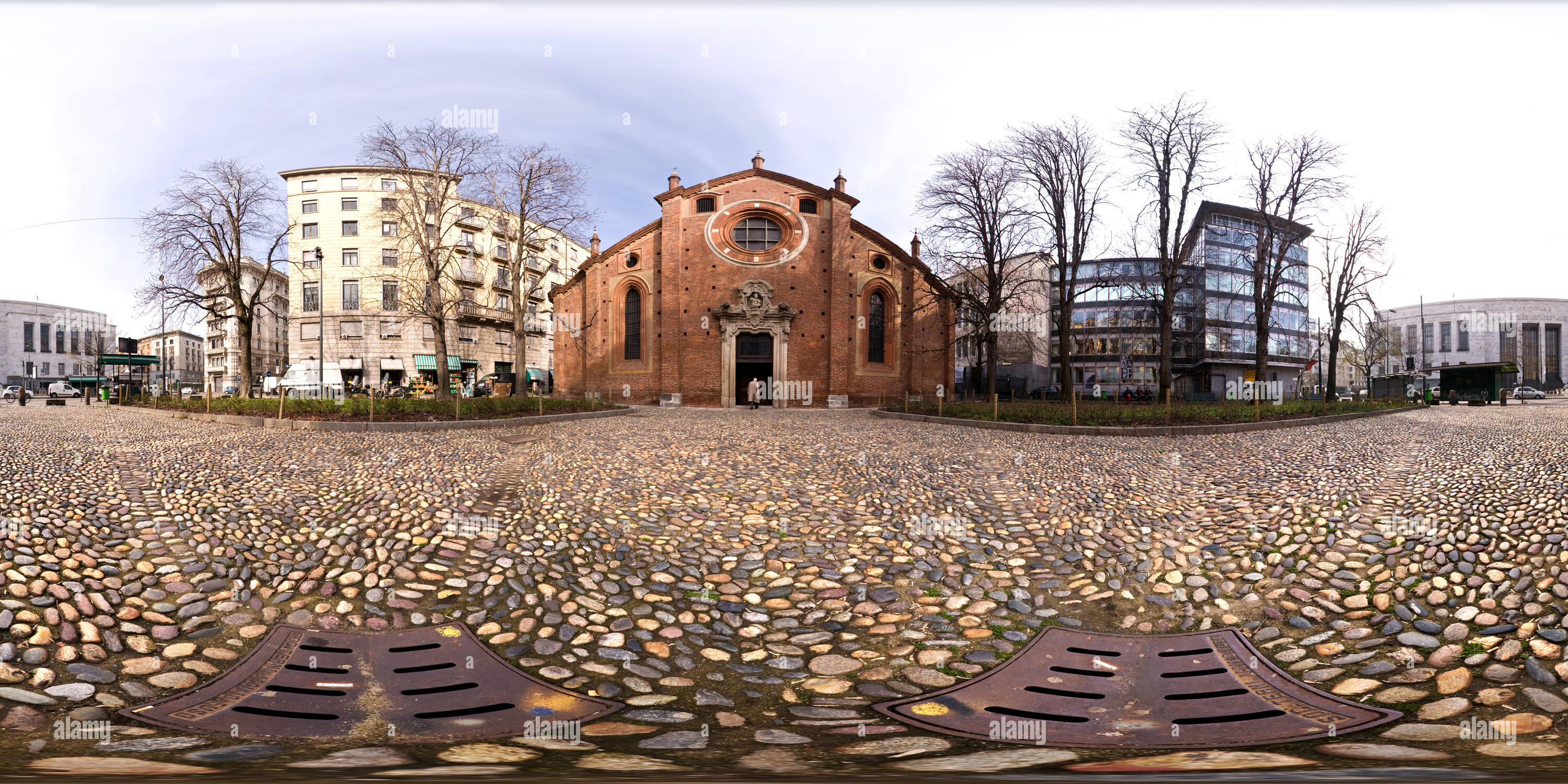 360 degree panoramic view of San Pietro in Gessate