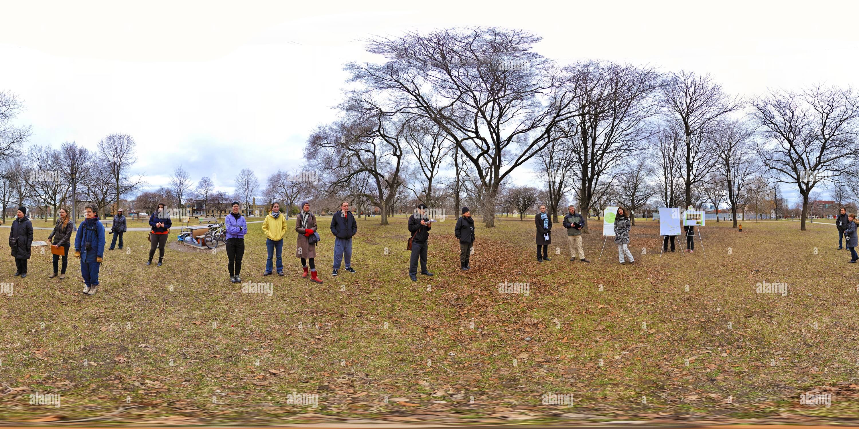 360° View Of LEAF UFSN Official Launch Trinity Bellwoods Park - Alamy