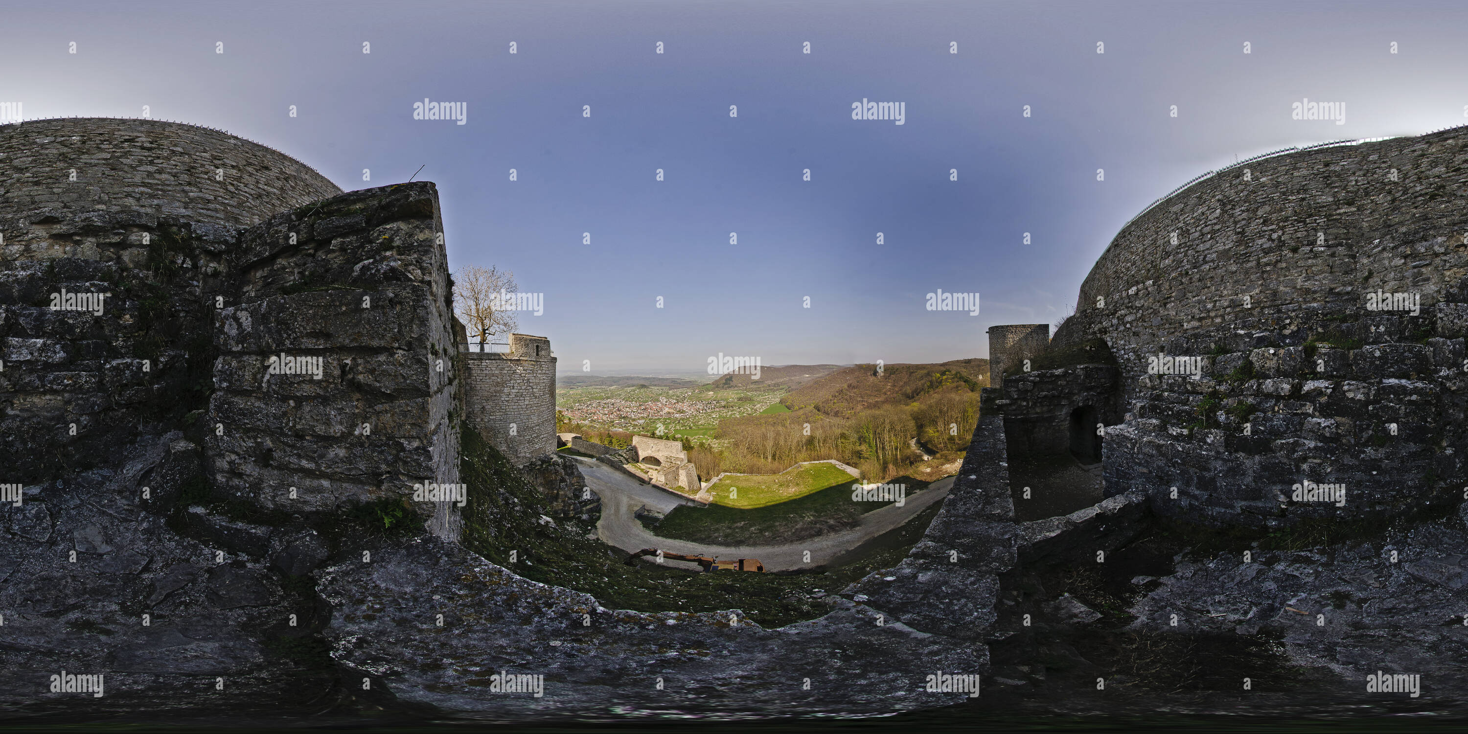 360 degree panoramic view of Stronghold 'Hohen Neuffen' - the casemate