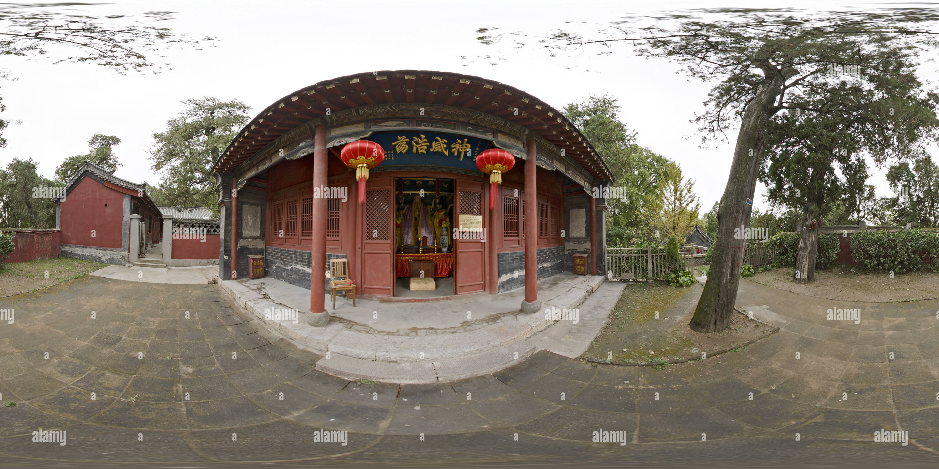 360° view of Tai Chi Queen Mother Dou Mu Temple Alamy