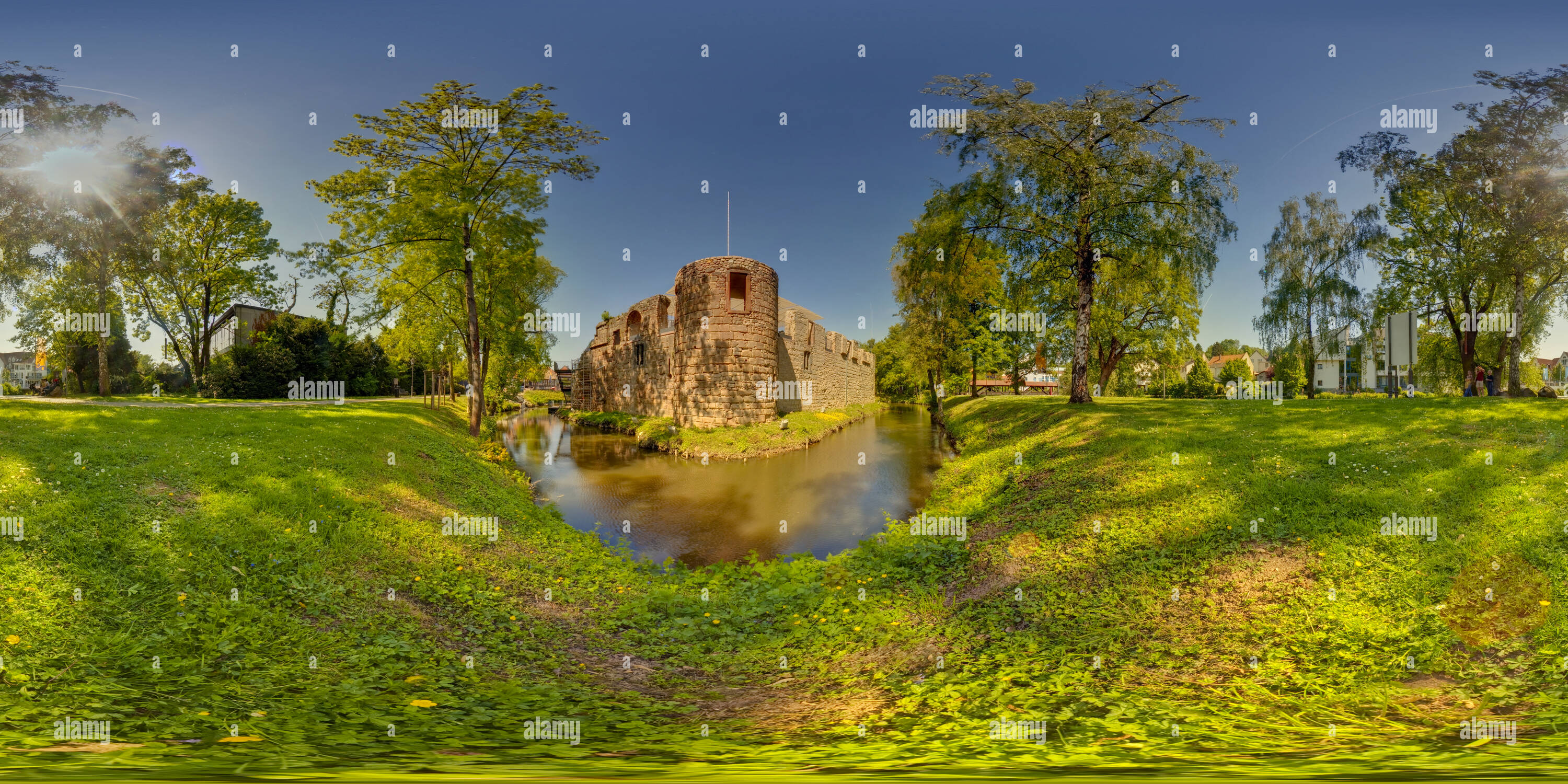 360° view of Bad Vilbel Burg - Alamy