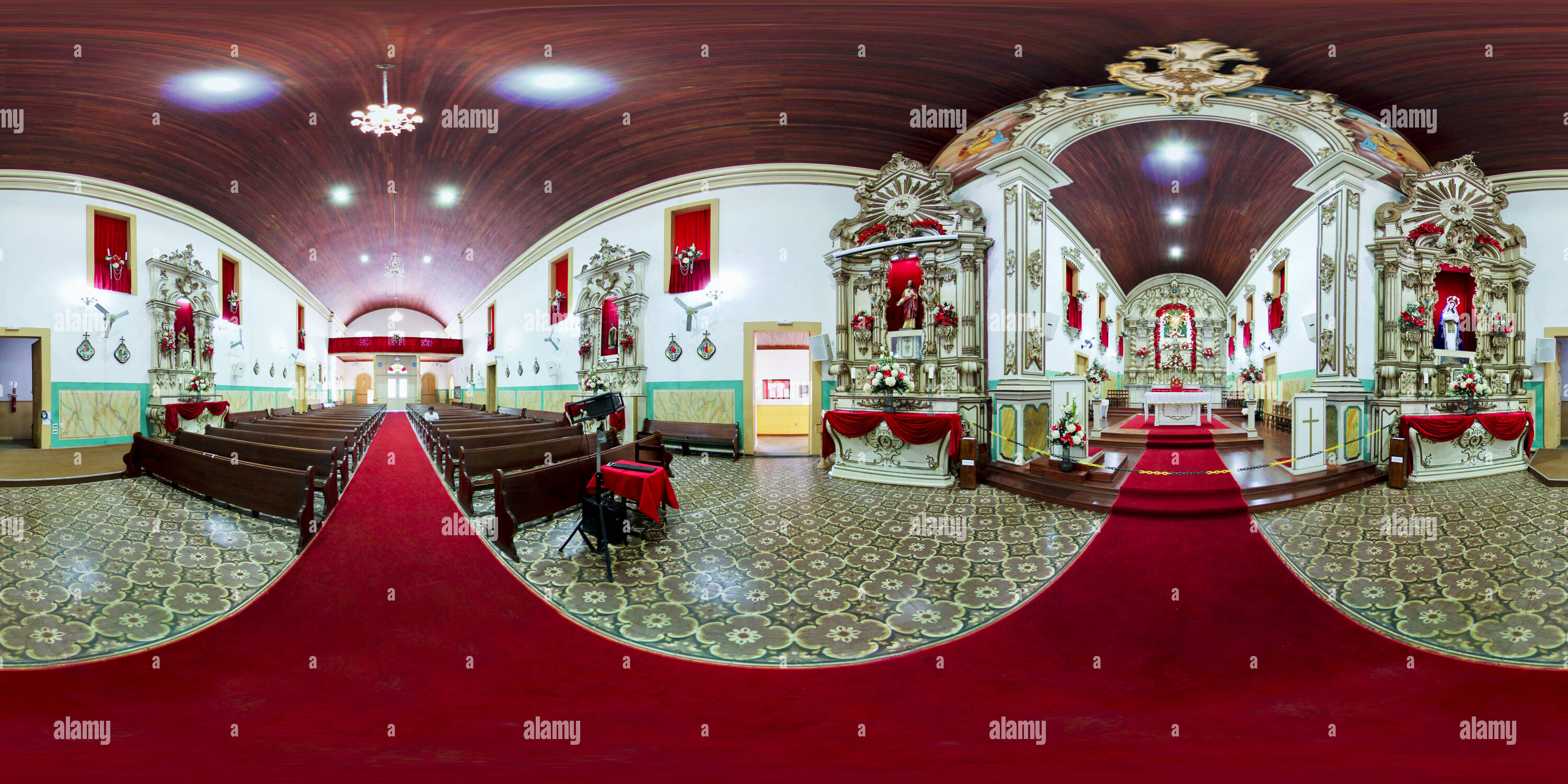 360° view of Altar Alamy