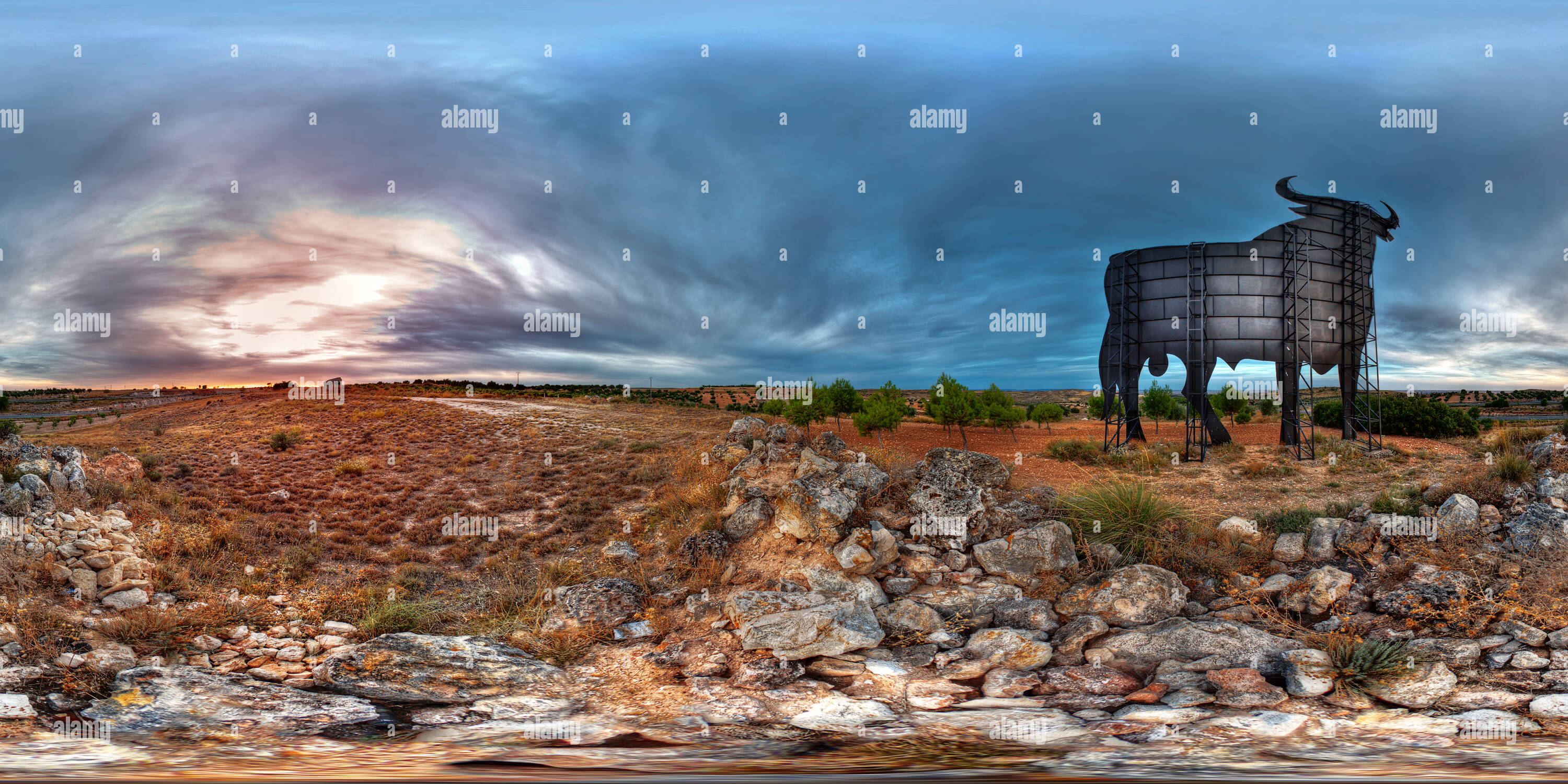 360° view of spanish osborne bull Villarejo1 Alamy