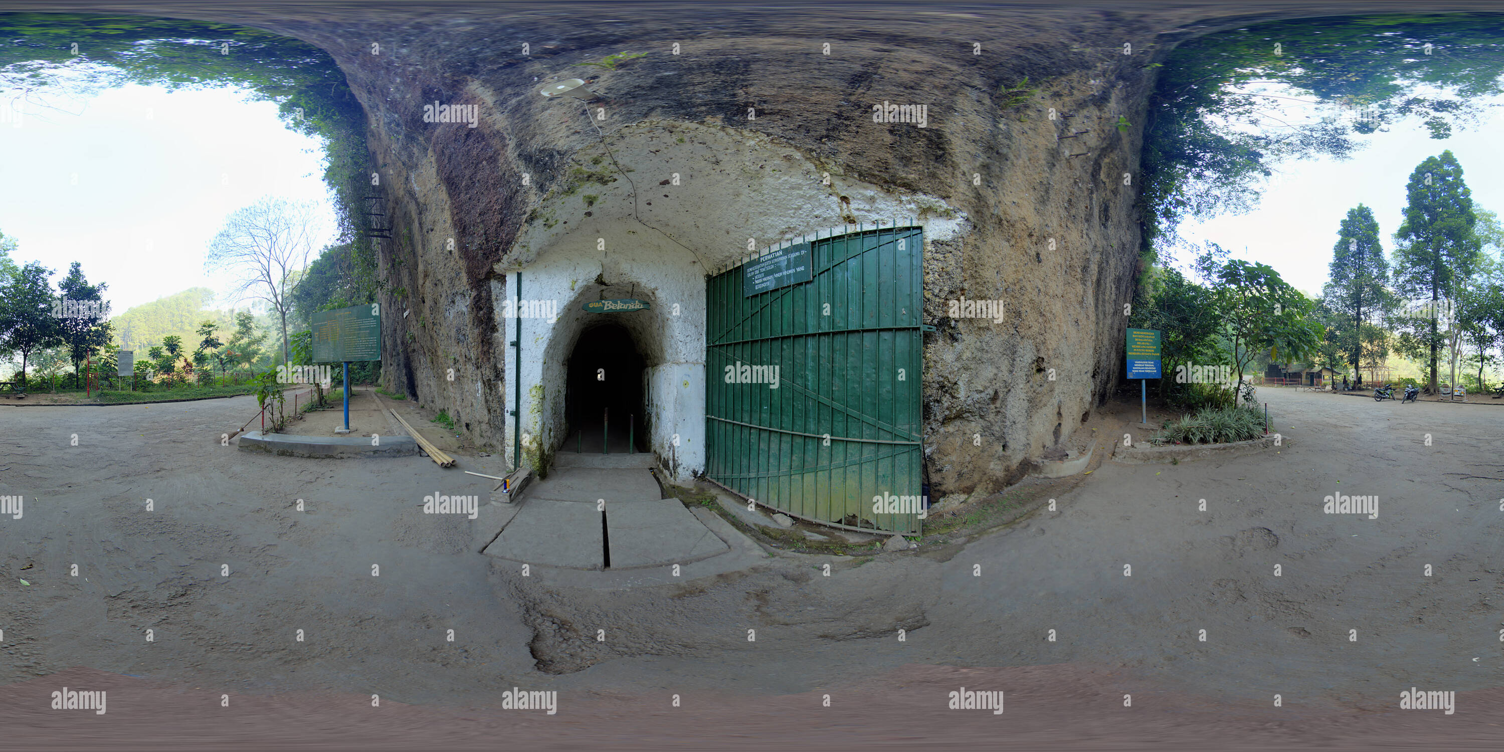 360° view of Dutch Tunnel at Djuanda Forest Park, Bandung Alamy
