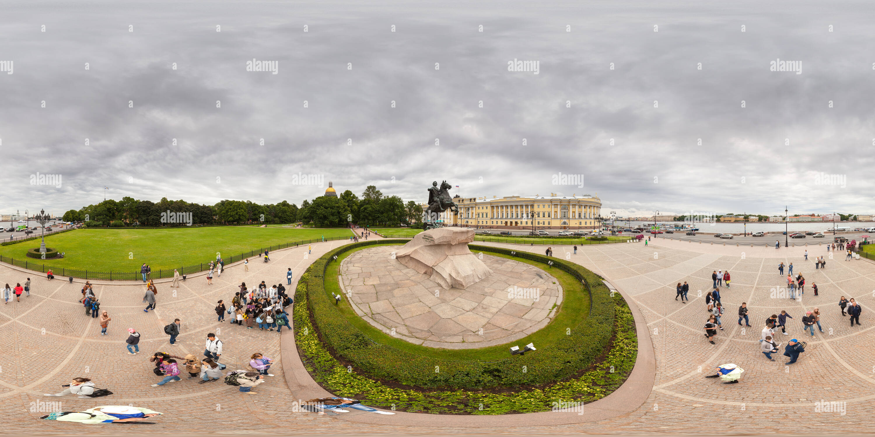 360° view of Bronze Horseman, Saint Petersburg Alamy
