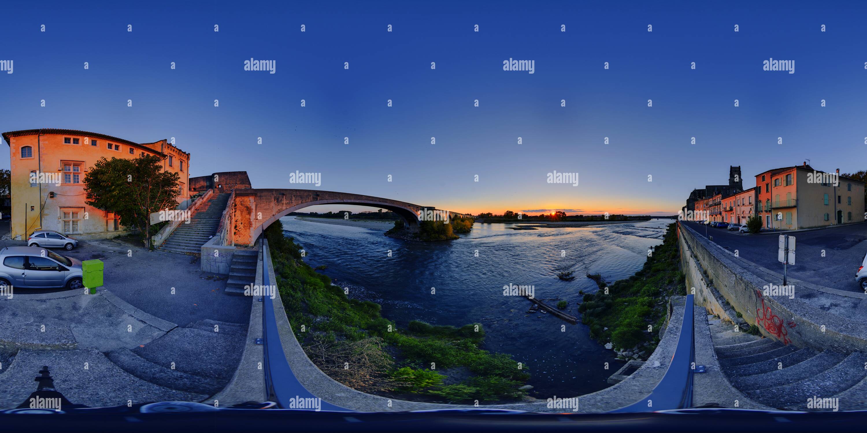 Pont Saint Esprit Stock Photos & Pont Saint Esprit Stock Images Alamy