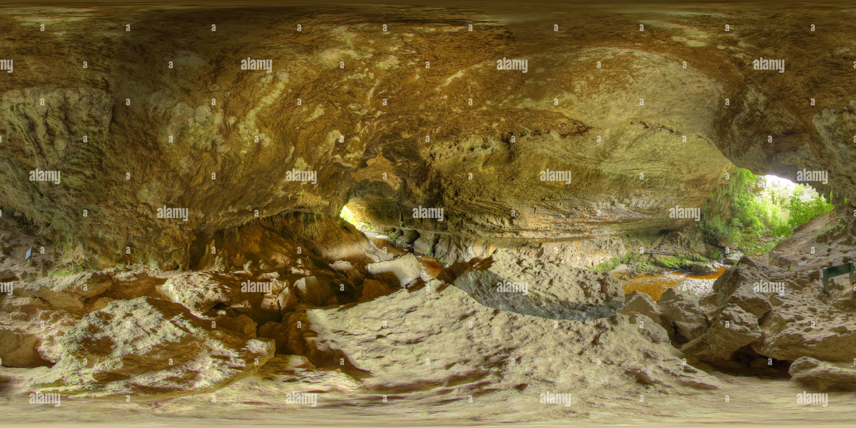 360° view of Oparara Arches 3 Alamy