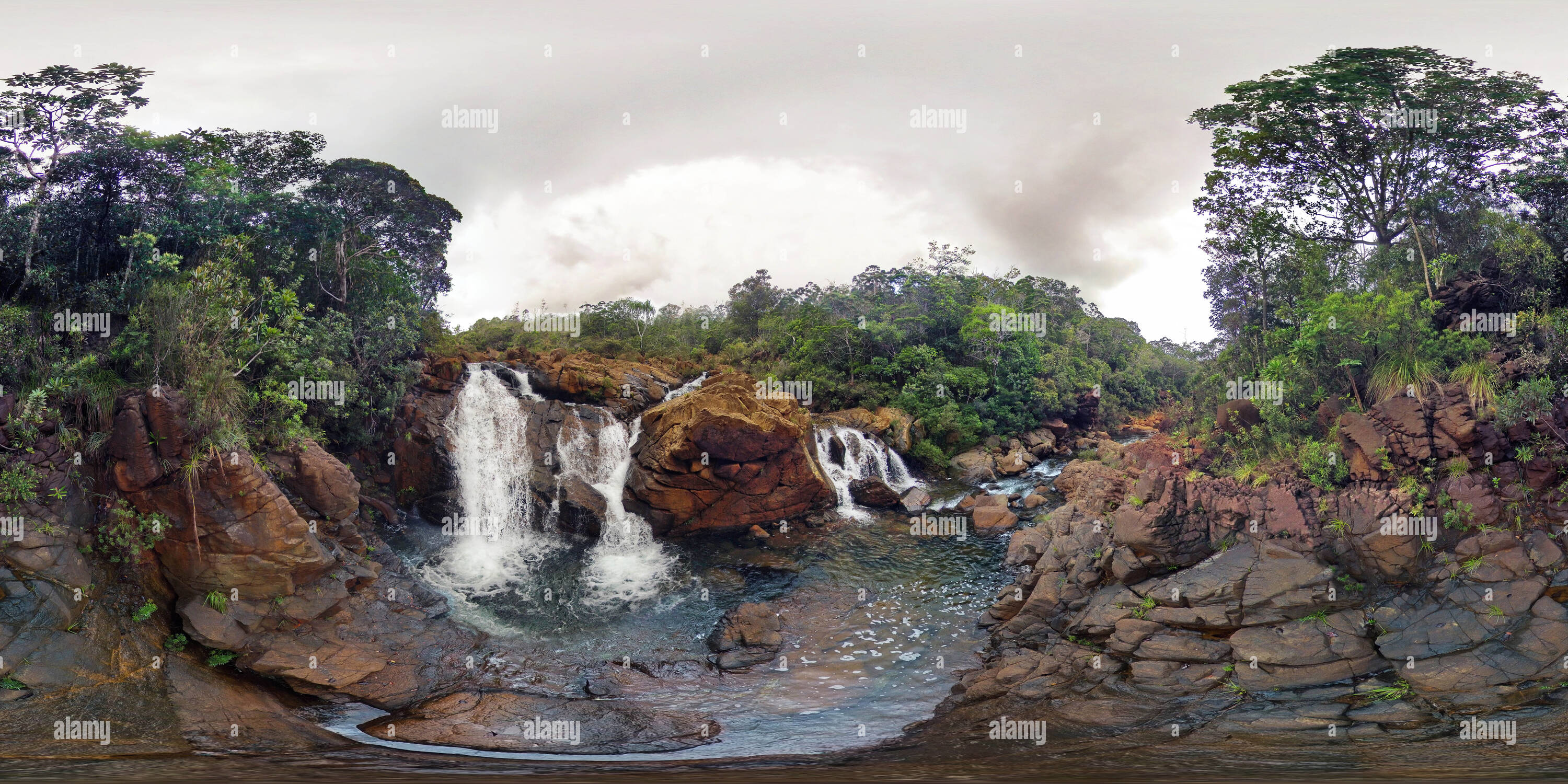 360 degree panoramic view of Carenage Waterfall Vertigo New Caledonia