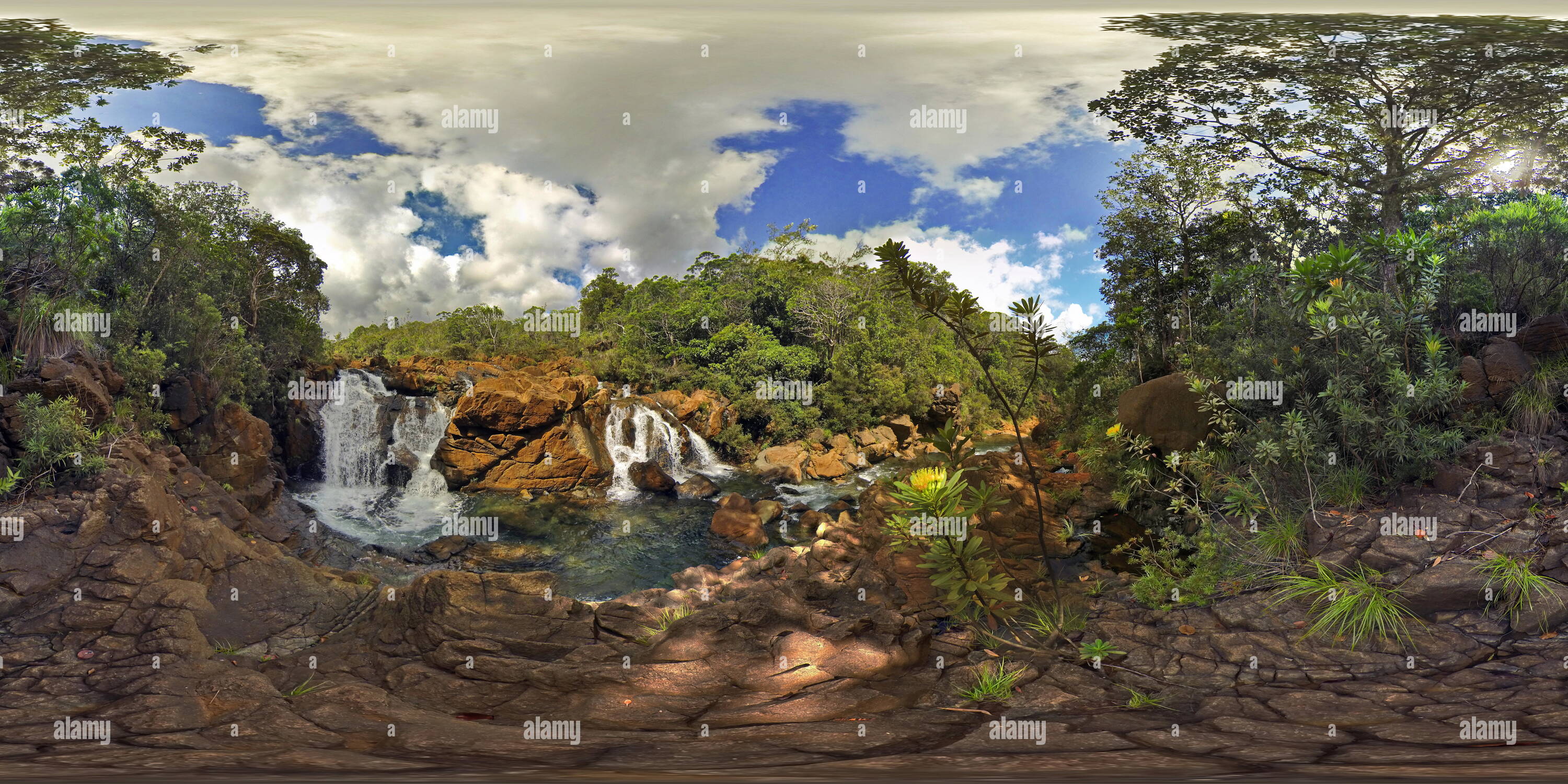 360 degree panoramic view of Twinfalls New Caledonia GR1