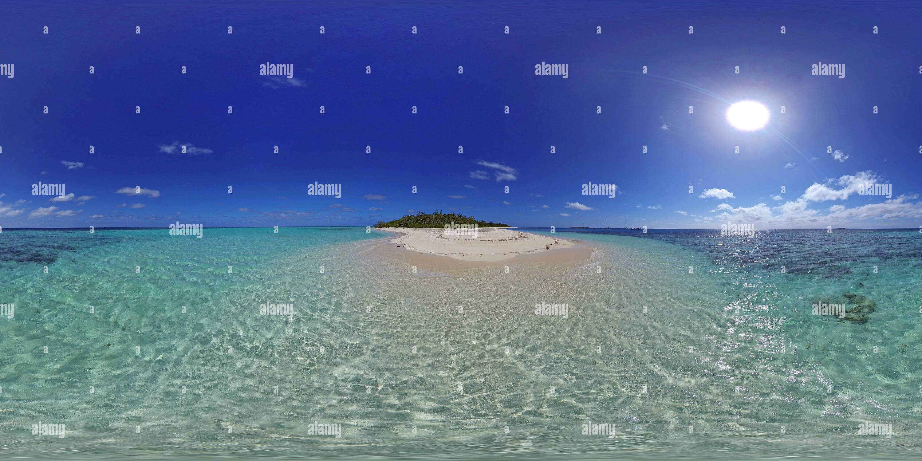 360 degree panoramic view of Sea and Sand at Ilot Ua New Caledonia