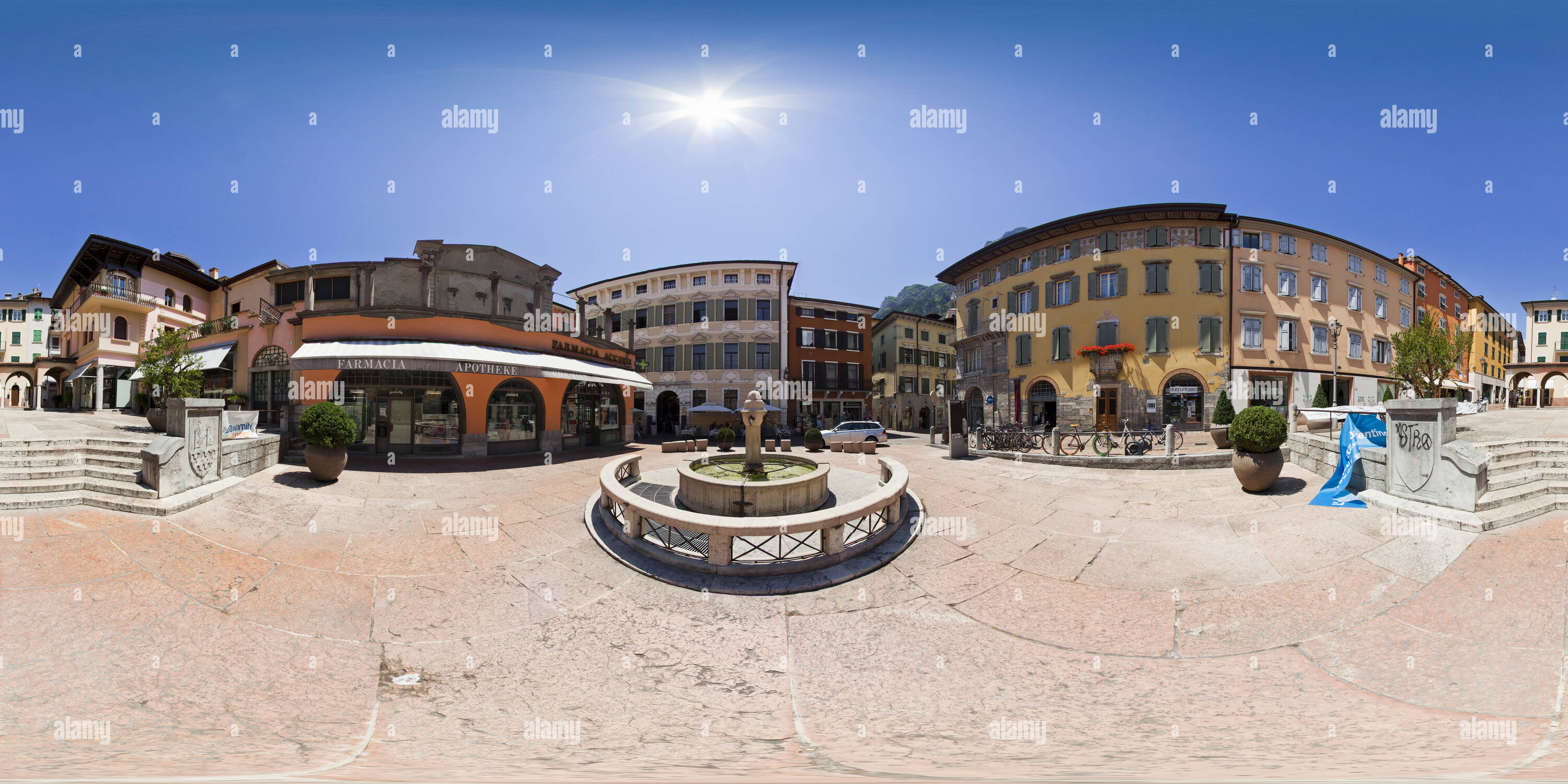 360-view-of-riva-del-garda-alamy