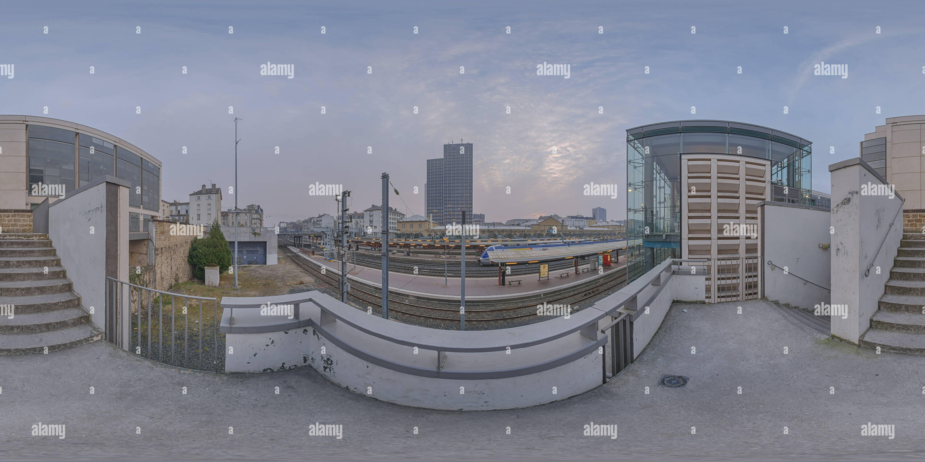 360° view of 2015-03-21- France - Nancy -6- Station - Alamy
