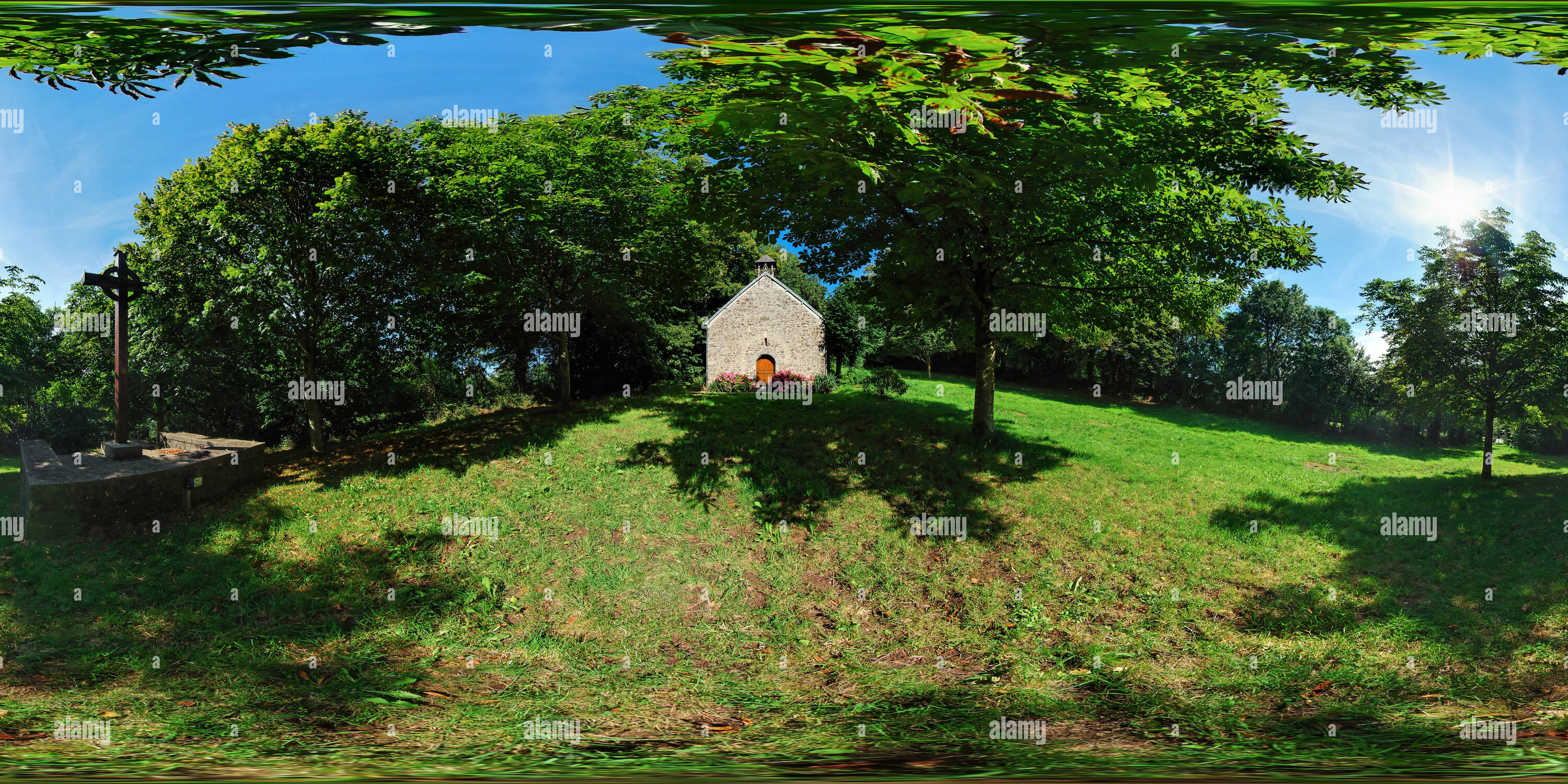 360° view of Chapelle Notre-Dame du Bon Secours à La Baleine - France ...