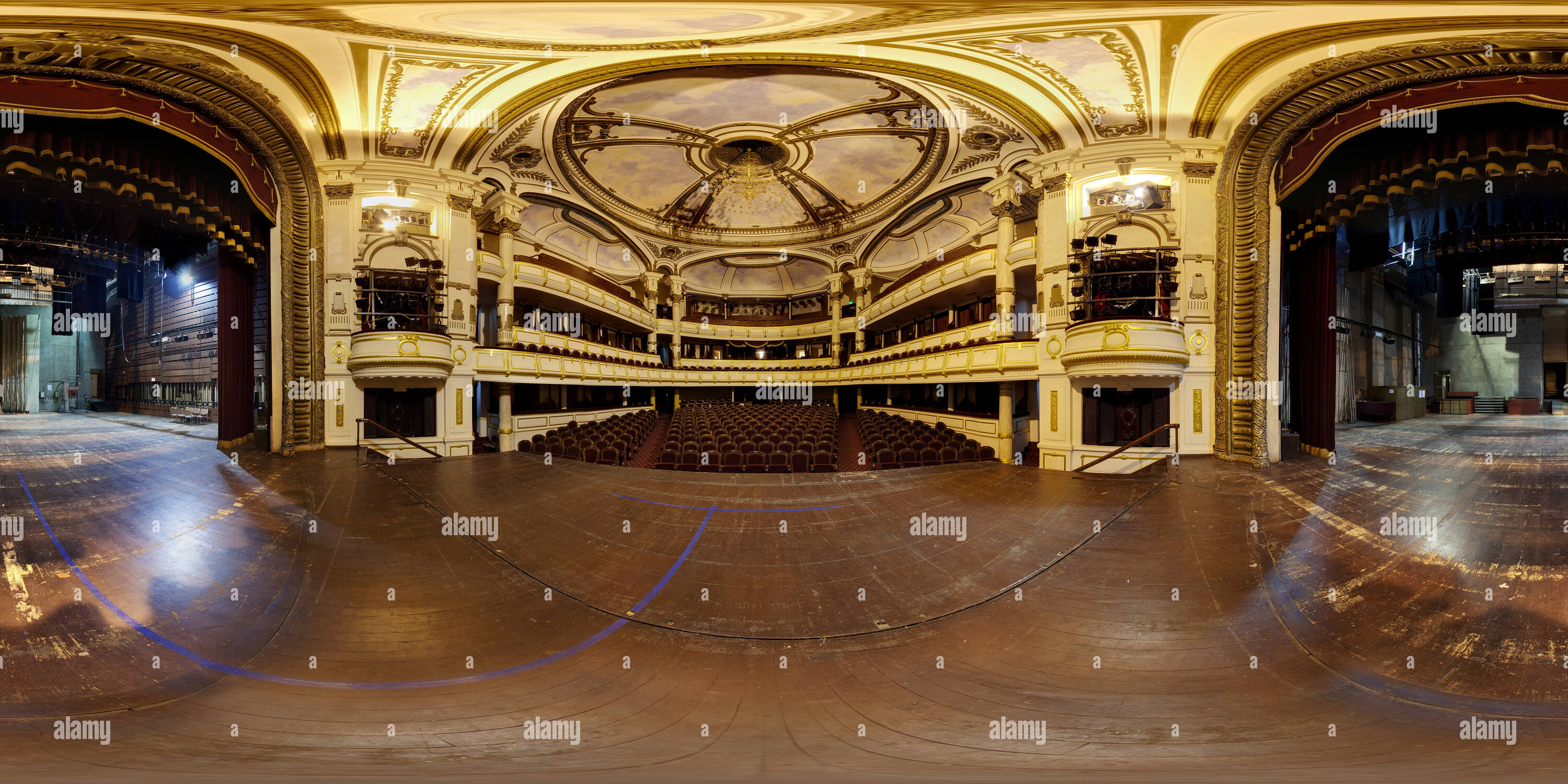 360° view of Hanoi Opera House, a day without performance Alamy