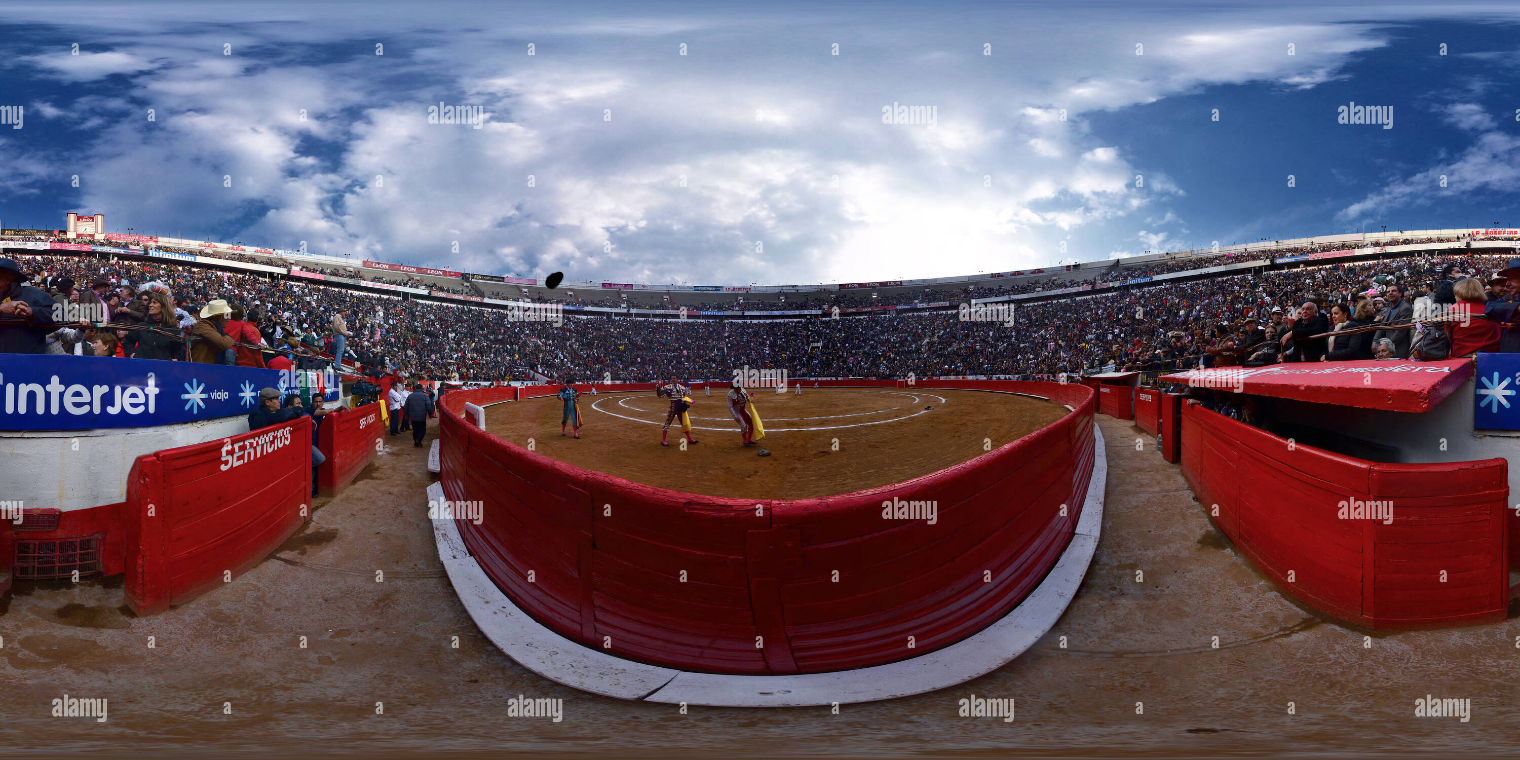 360° view of The Plaza Mexico Alamy