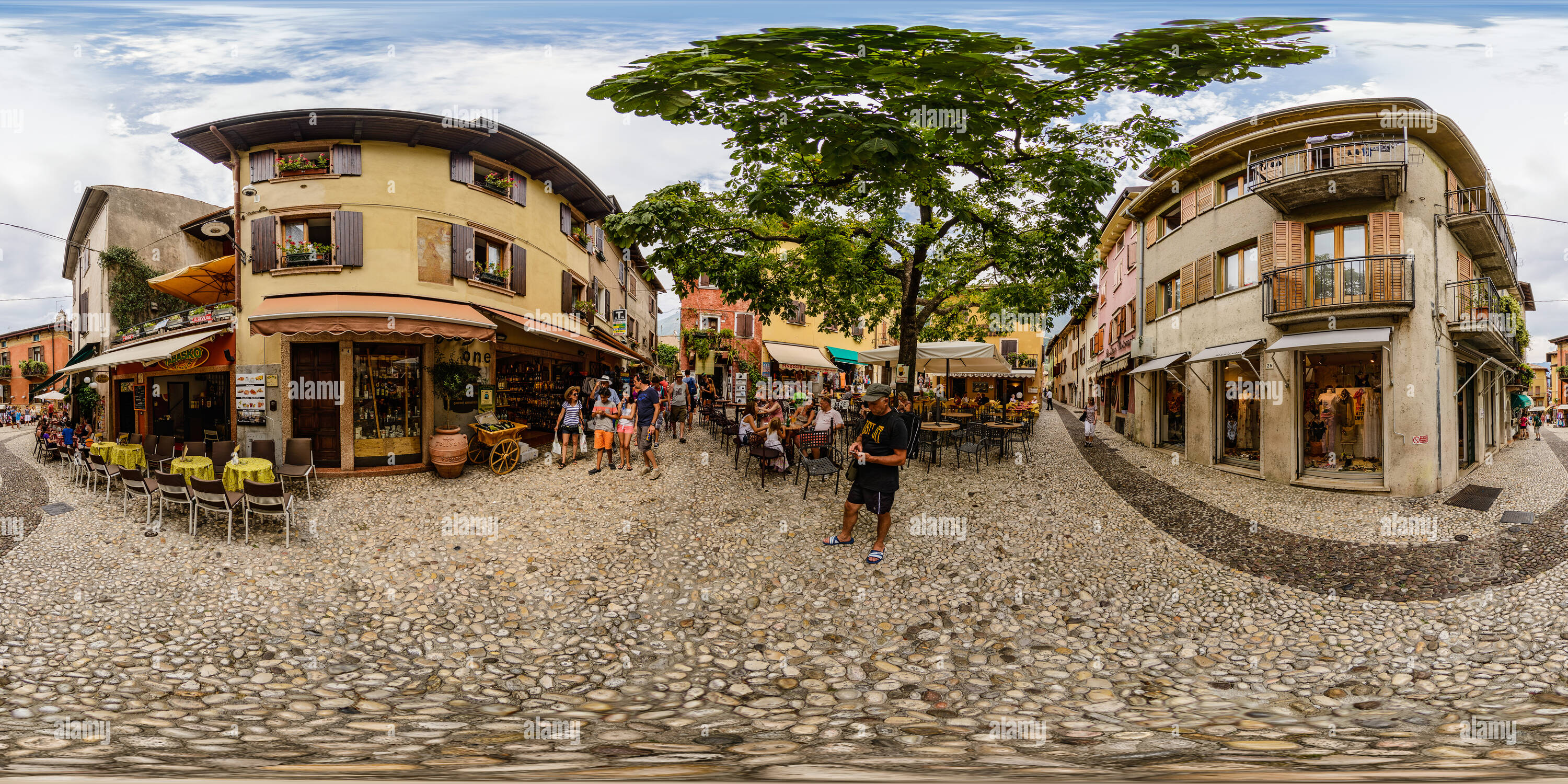 360° view of Malcesine Piazza Cavour Alamy