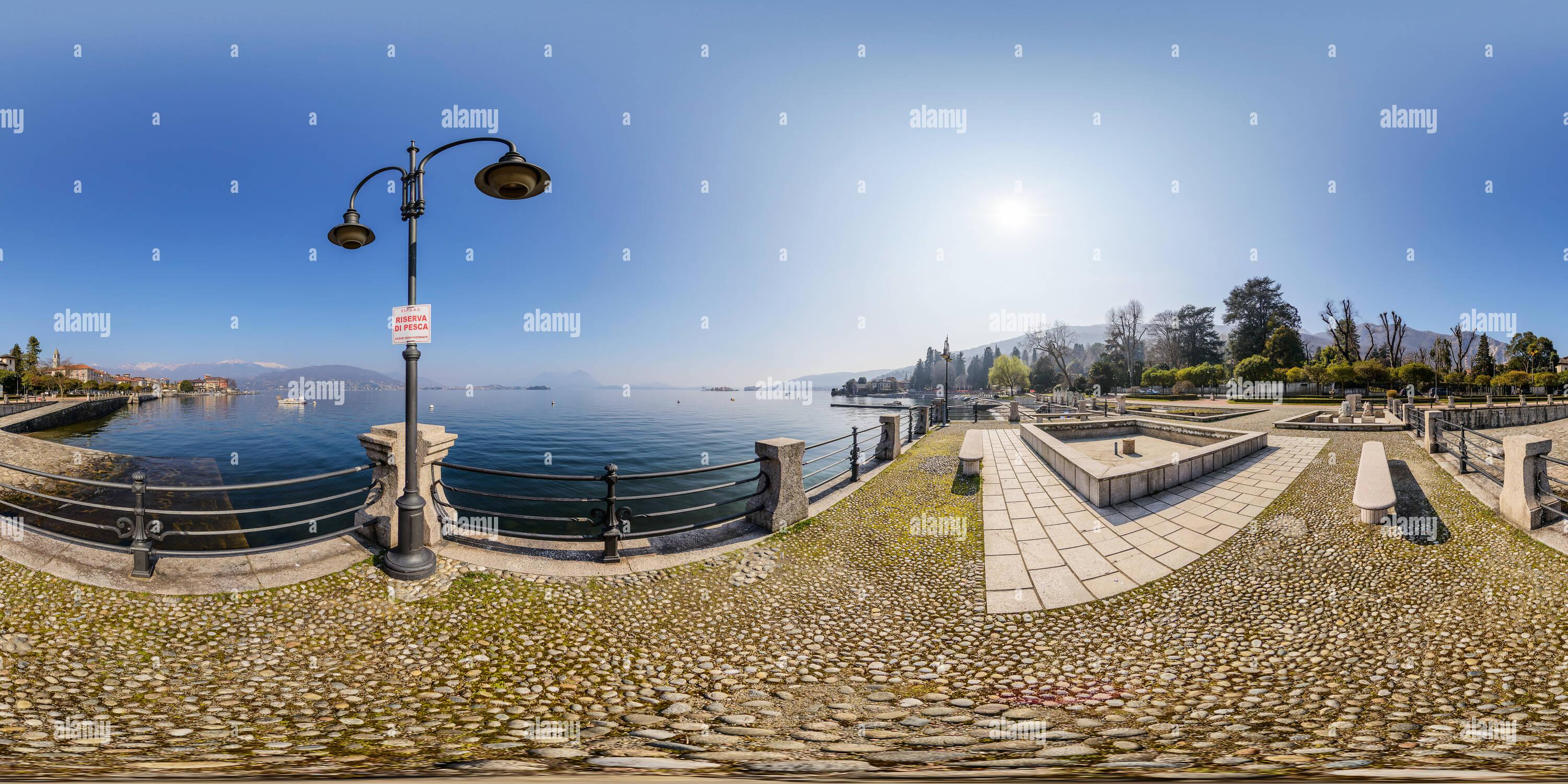 360° view of Baveno at Lago Maggiore - Promenade Viale della Vittoria ...