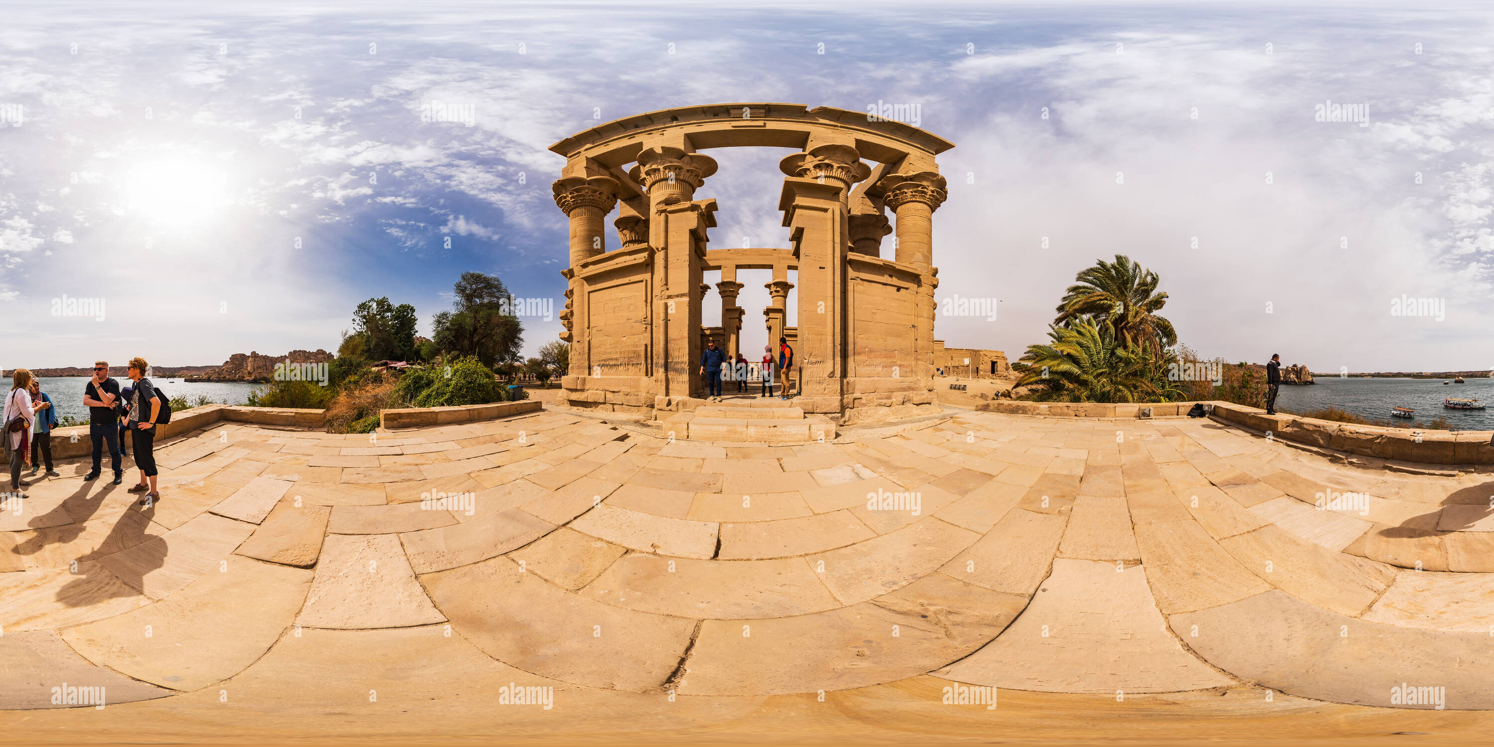 360 degree panoramic view of Philae-Tempel - Terrace behind the Kiosk of Trajan