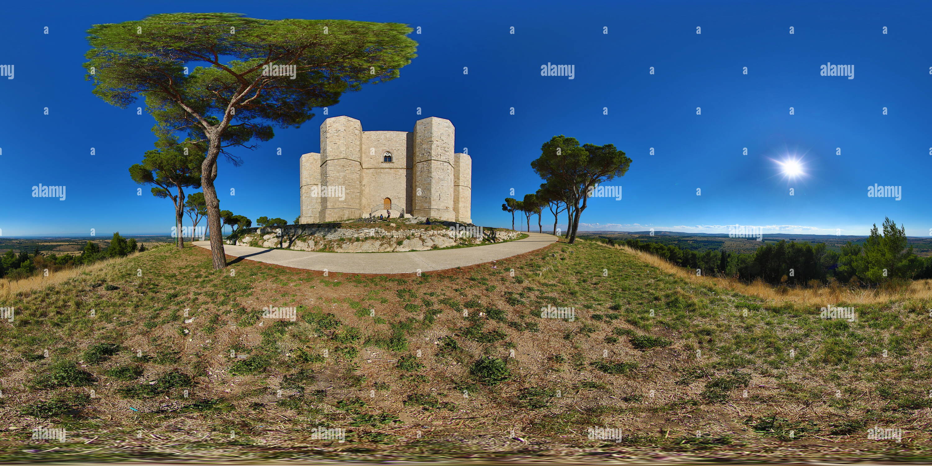 360° view of Castel Del Monte - Alamy