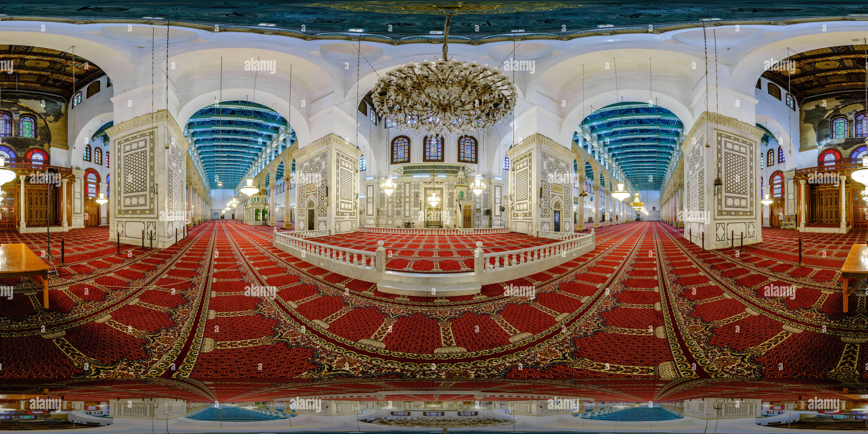 360 View Of Umayyad Mosque Interior Alamy   Umayyad Mosque Interior PMY0YB 