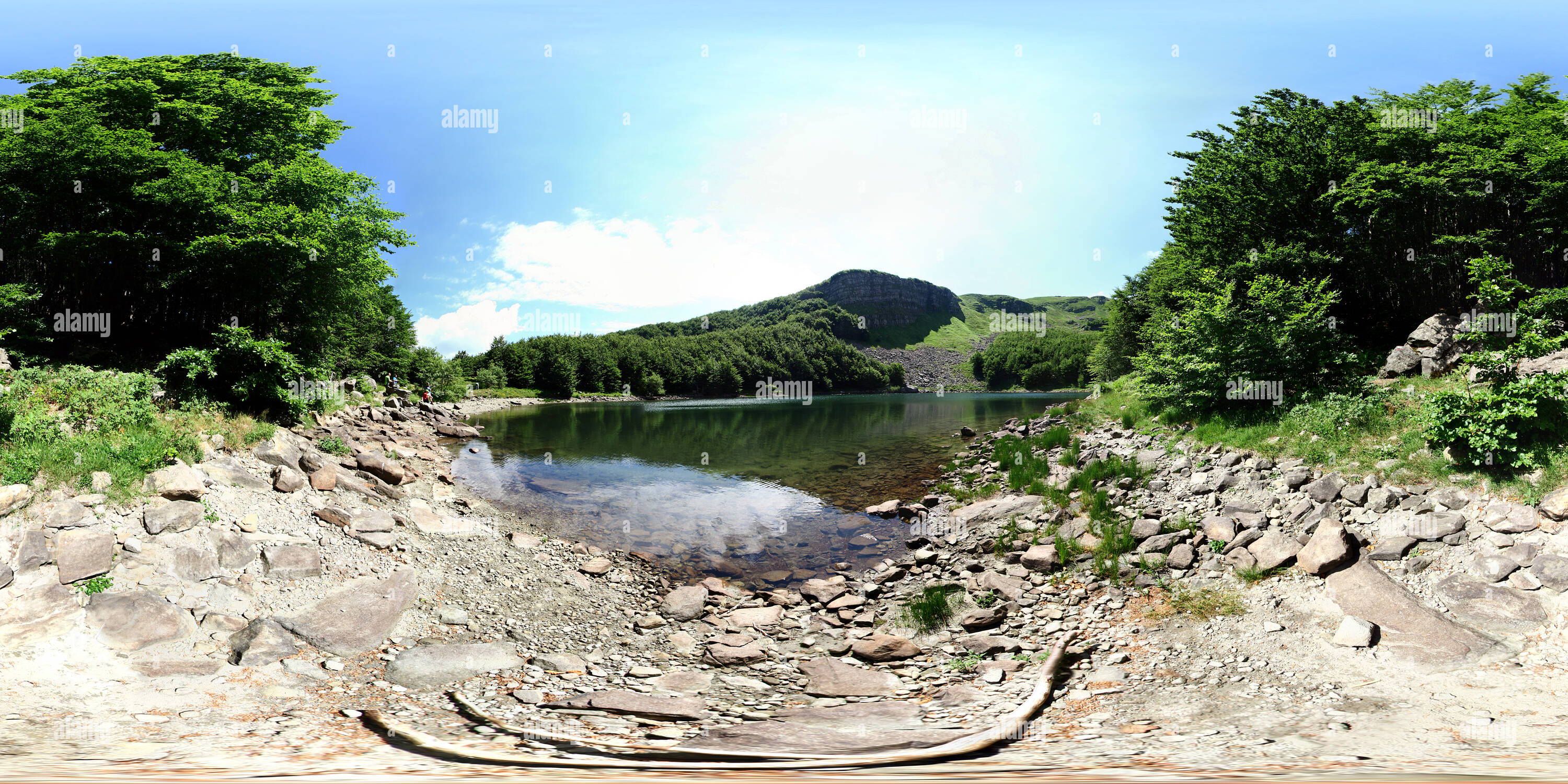 360 degree panoramic view of Lake Palo, Appennino Tosco Emiliano National park